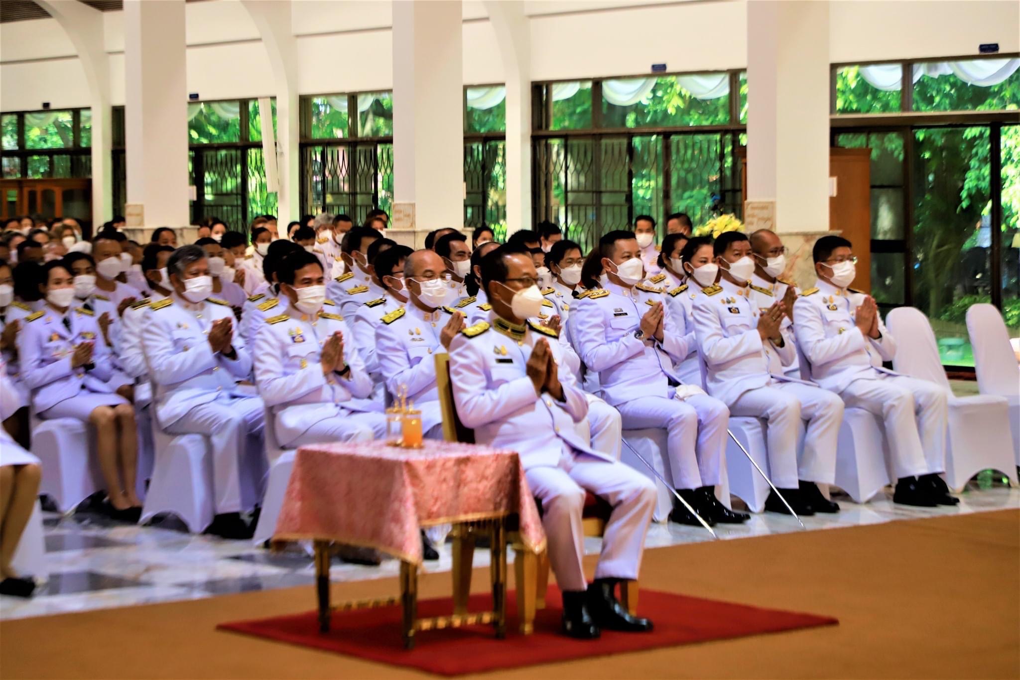 พระบาทสมเด็จพระเจ้าอยู่หัว ทรงพระกรุณาโปรดเกล้า ฯ ให้ นายนุรักษ์ มาประณีต องคมนตรี เชิญสัญญาบัตร พัดยศ และผ้าไตร ถวายแด่พระราชภาวนาวชิรญาณ ณ วัดมเหยงคณ์ จังหวัดพระนครศรีอยุธยา
