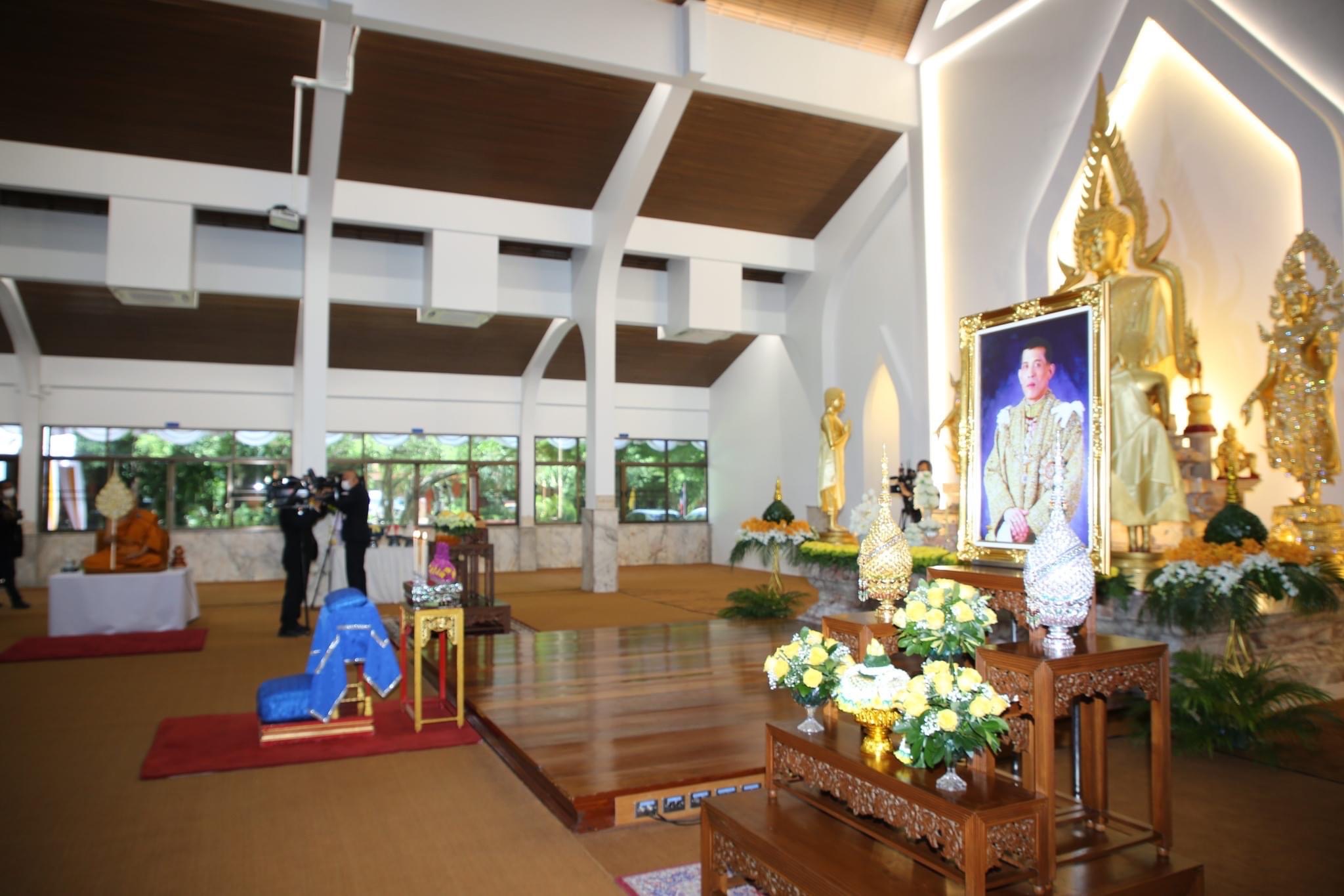 พระบาทสมเด็จพระเจ้าอยู่หัว ทรงพระกรุณาโปรดเกล้า ฯ ให้ นายนุรักษ์ มาประณีต องคมนตรี เชิญสัญญาบัตร พัดยศ และผ้าไตร ถวายแด่พระราชภาวนาวชิรญาณ ณ วัดมเหยงคณ์ จังหวัดพระนครศรีอยุธยา