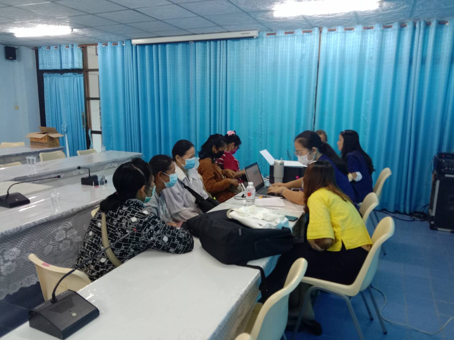 สำนักงานเลขานุการกองทุนพัฒนาบทบาทสตรีจังหวัด พุ่งเป้าลดหนี้ลงเหลือ 10%