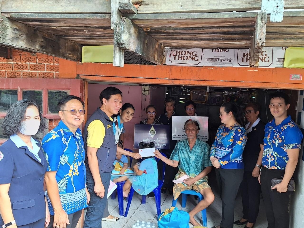 พัฒนาชุมชนอยุธยา ร่วมบูรณาการออกหน่วยเคลื่อนที่ ช่วยเหลือ เยี่ยมเยียนพี่น้องประชาชน “คนอยุธยา..ไม่ทิ้งใครไว้ข้างหลัง” พร้อมเกื้อหนุนโครงการวัดประชารัฐสร้างสุขอย่างยั่งยืน ในพื้นที่อำเภอบางไทร