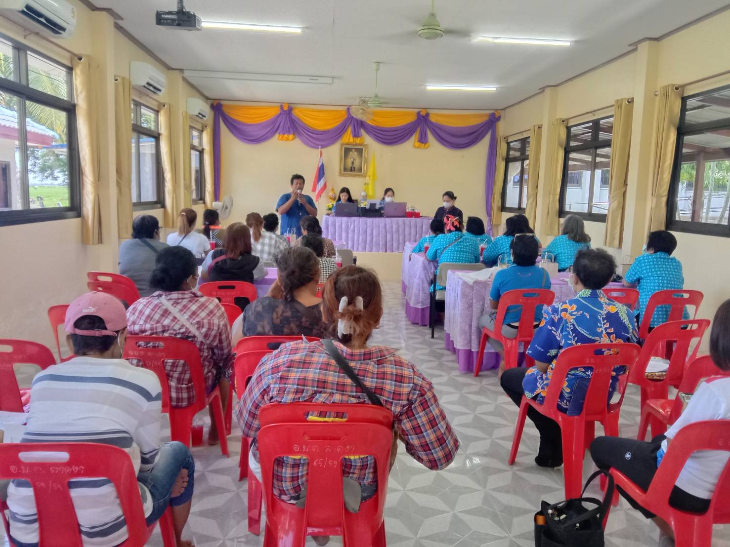 สำนักงานเลขานุการกองทุนพัฒนาบทบาทสตรีจังหวัด หนุนเสริมพัฒนาชุมชนอำเภอ เร่งรัดหนี้สตรี
