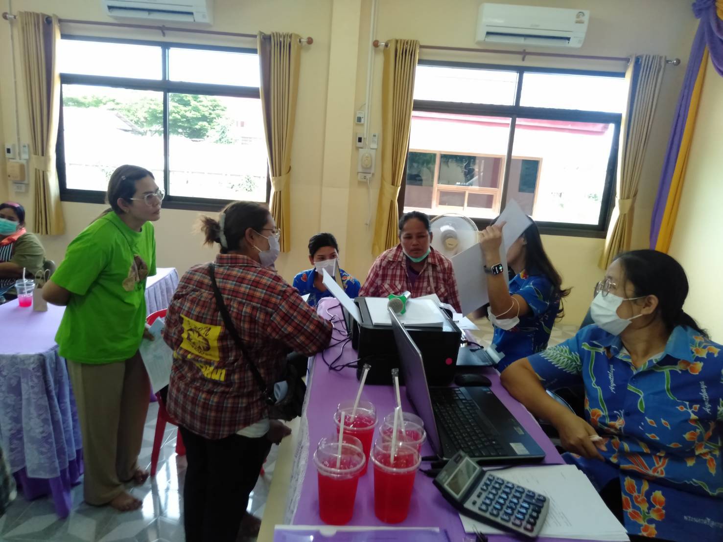 สำนักงานเลขานุการกองทุนพัฒนาบทบาทสตรีจังหวัด หนุนเสริมพัฒนาชุมชนอำเภอ เร่งรัดหนี้สตรี