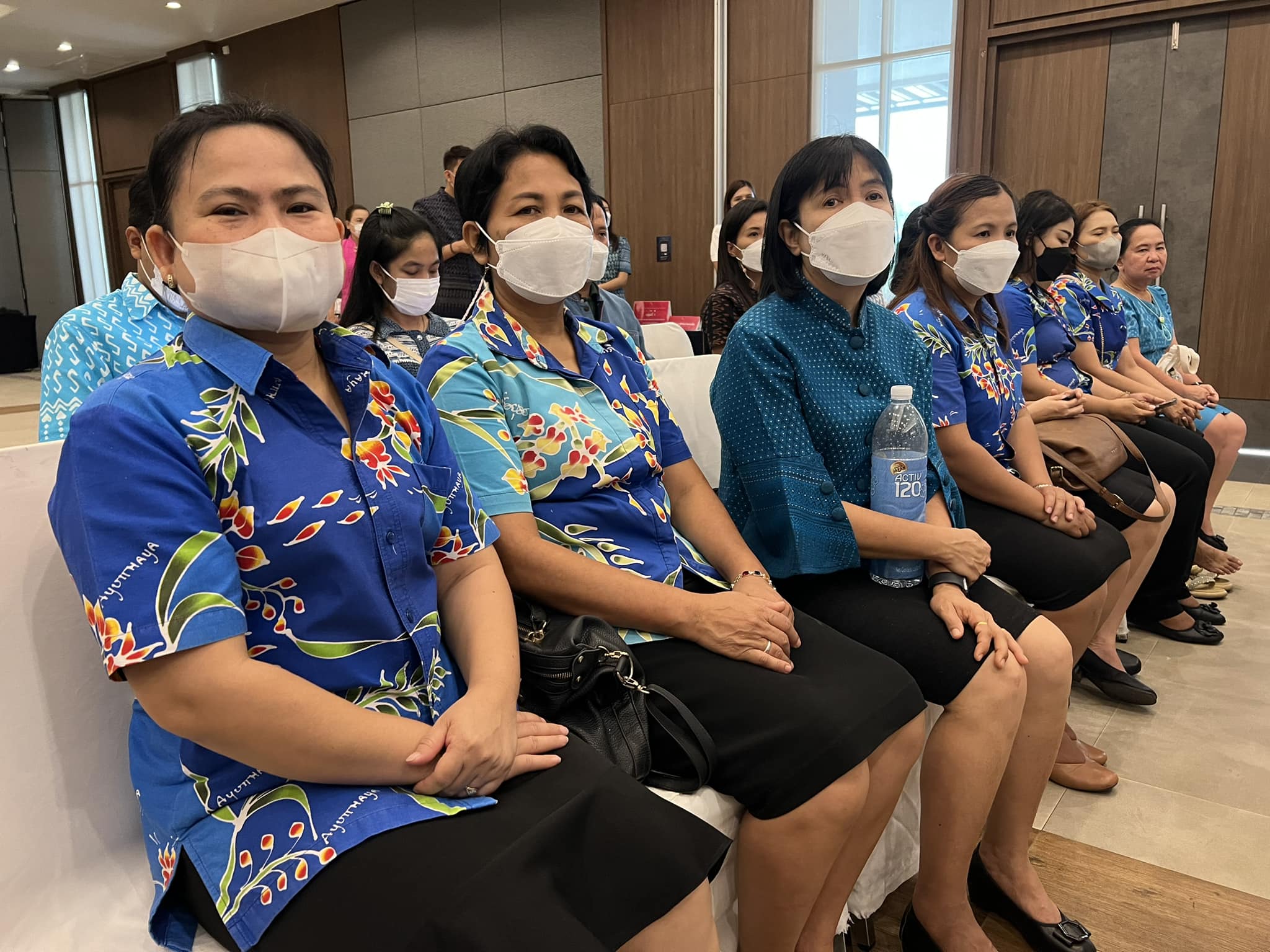 พช.อยุธยา เสริมพลังกรมการพัฒนาชุมชน สนับสนุนเยาวชนรุ่นใหม่สร้างสรรค์ผลงานพัฒนาต่อยอดภูมิปัญญาผลิตภัณฑ์ OTOP สู่สากล
