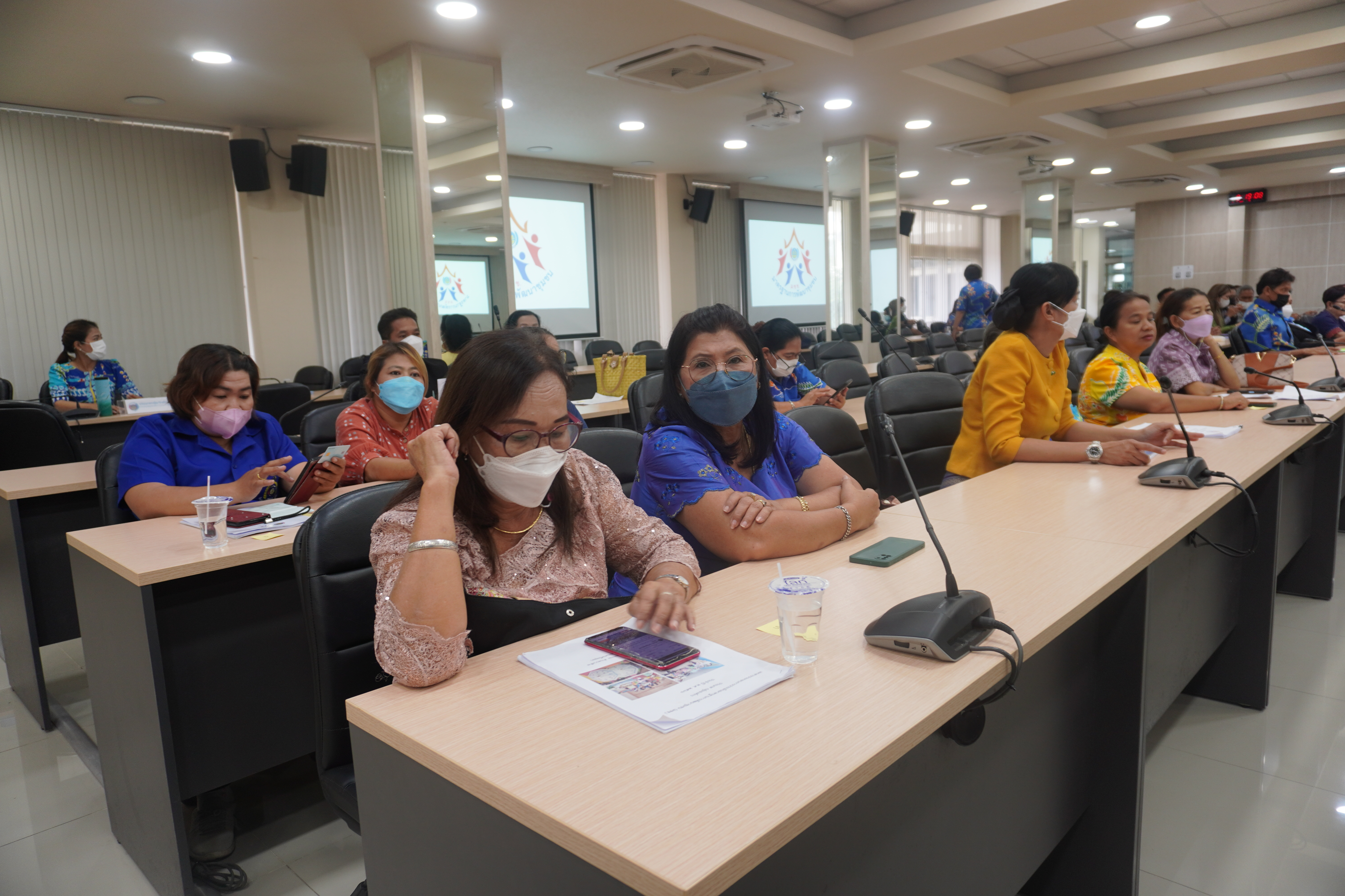 พัฒนาชุมชนจังหวัดพระนครศรีอยุธยา ประเมินรับรองมาตรฐานการพัฒนาชุมชนระดับจังหวัด