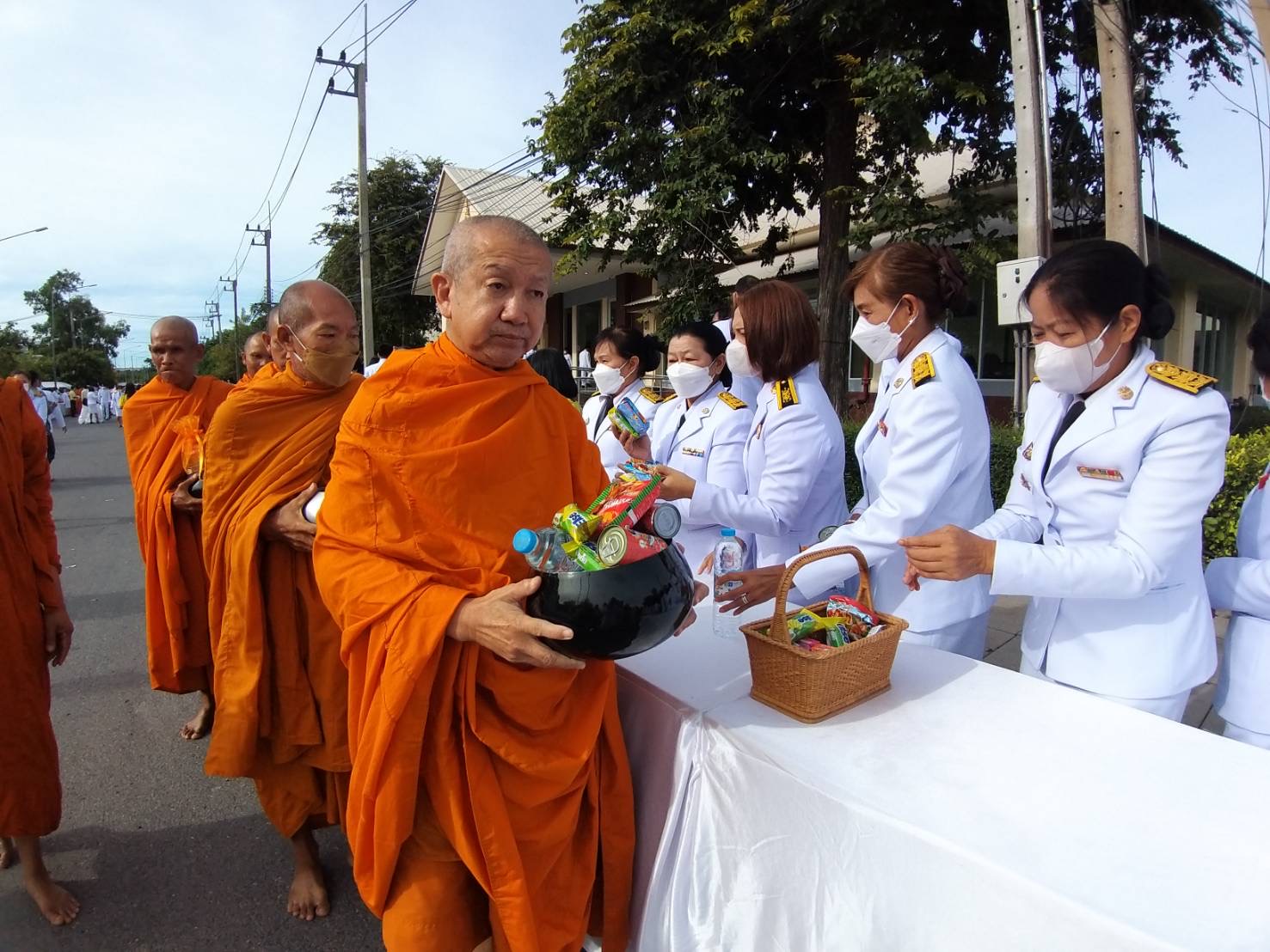 พัฒนาชุมชน ร่วมกับจังหวัดพระนครศรีอยุธยา จัดกิจกรรมเฉลิมพระเกียรติพระบาทสมเด็จพระเจ้าอยู่หัว ในโอกาสวันเฉลิมพระชนมพรรษา 28 กรกฏาคม 2566