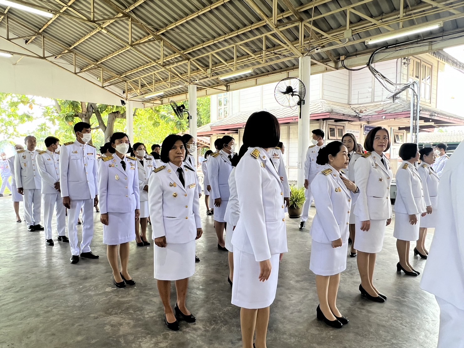 พัฒนาชุมชนจังหวัดพระนครศรีอยุธยา ร่วมพิธีลงนามถวายพระพรชัยมงคล เนื่องในโอกาสวันเฉลิมพระชนมพรรษา 28 กรกฏาคม 2566
