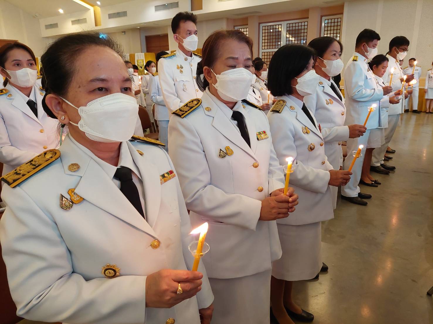 สำนักงานพัฒนาชุมชนจังหวัดพระนครศรีอยุธยา ร่วมถวายเครื่องราชสักการะและวางพานพุ่ม และพิธีจุดเทียนถวายพระพรชัยมงคล กิจกรรมเฉลิมพระเกียรติพระบาทสมเด็จพระเจ้าอยู่หัว ในโอกาสวันเฉลิมพระชนมพรรษา 28 กรกฏาคม 2566