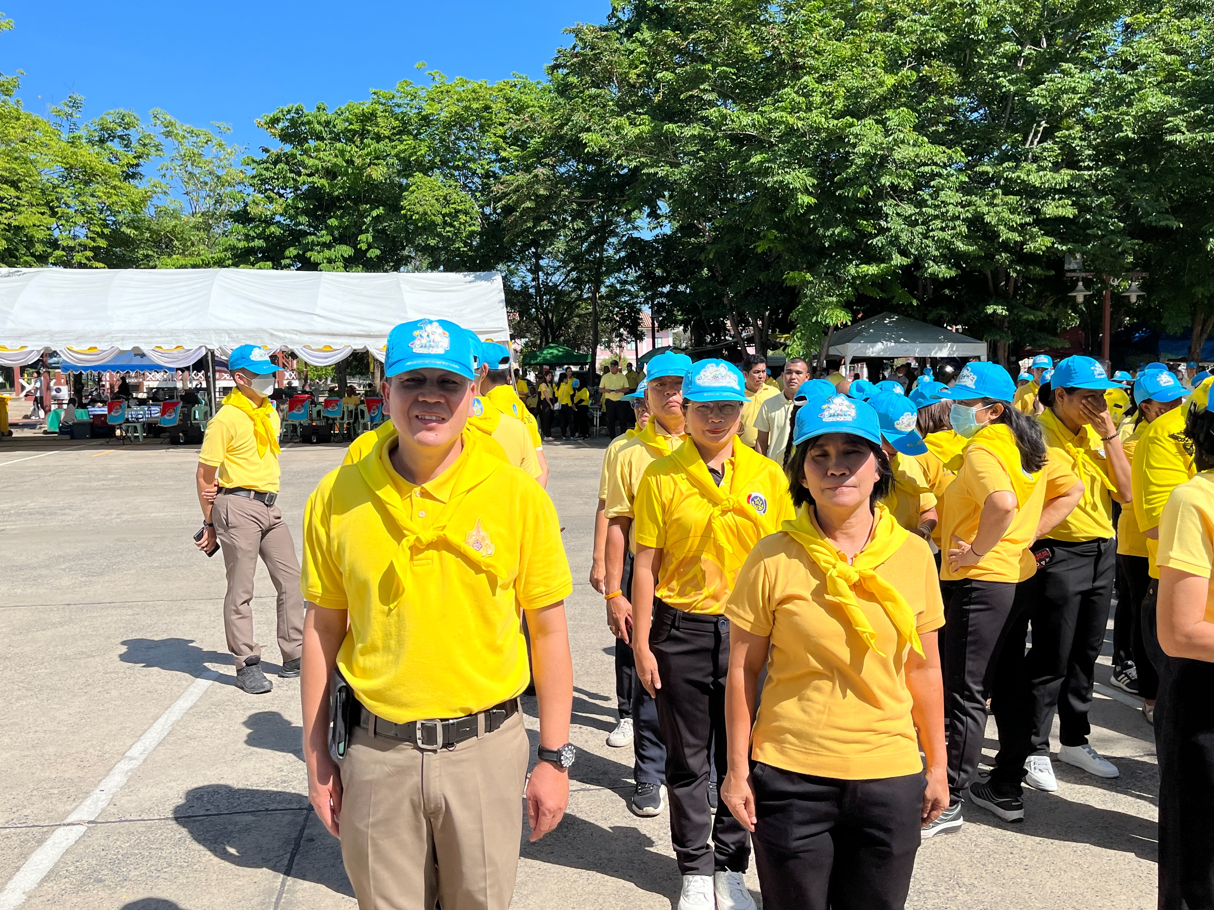 จังหวัดพระนครศรีอยุธยา จัดกิจกรรมจิตอาสาพระราชทานบำเพ็ญประโยชน์ต่อสาธารณะ รอบเขตพระราชฐานพระราชวังบางปะอิน เพื่อเฉลิมพระเกียรติ พระบาทสมเด็จพระเจ้าอยู่หัว เนื่องในวโรกาสวันเฉลิมพระชนมพรรษา 28 กรกฎาคม 2566