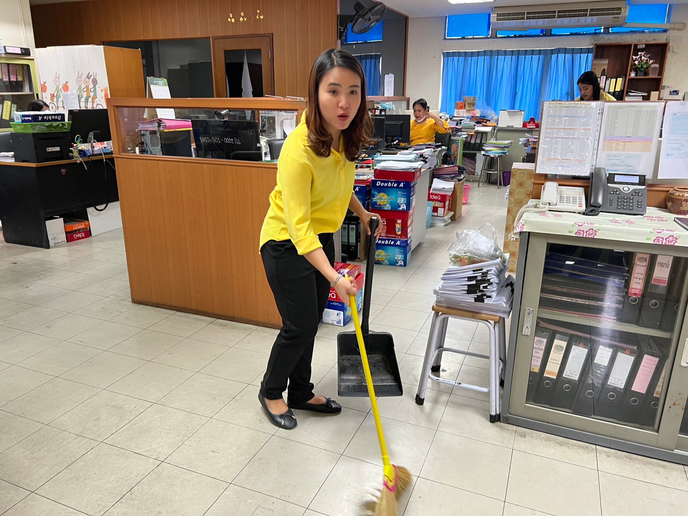 พช.อยุธยา ขับเคลื่อนโครงการพัฒนาชุมชนใสสะอาด ตามมิติที่ 2 สำนักงานสะดวก และโครงการกิจกรรม 5 ส