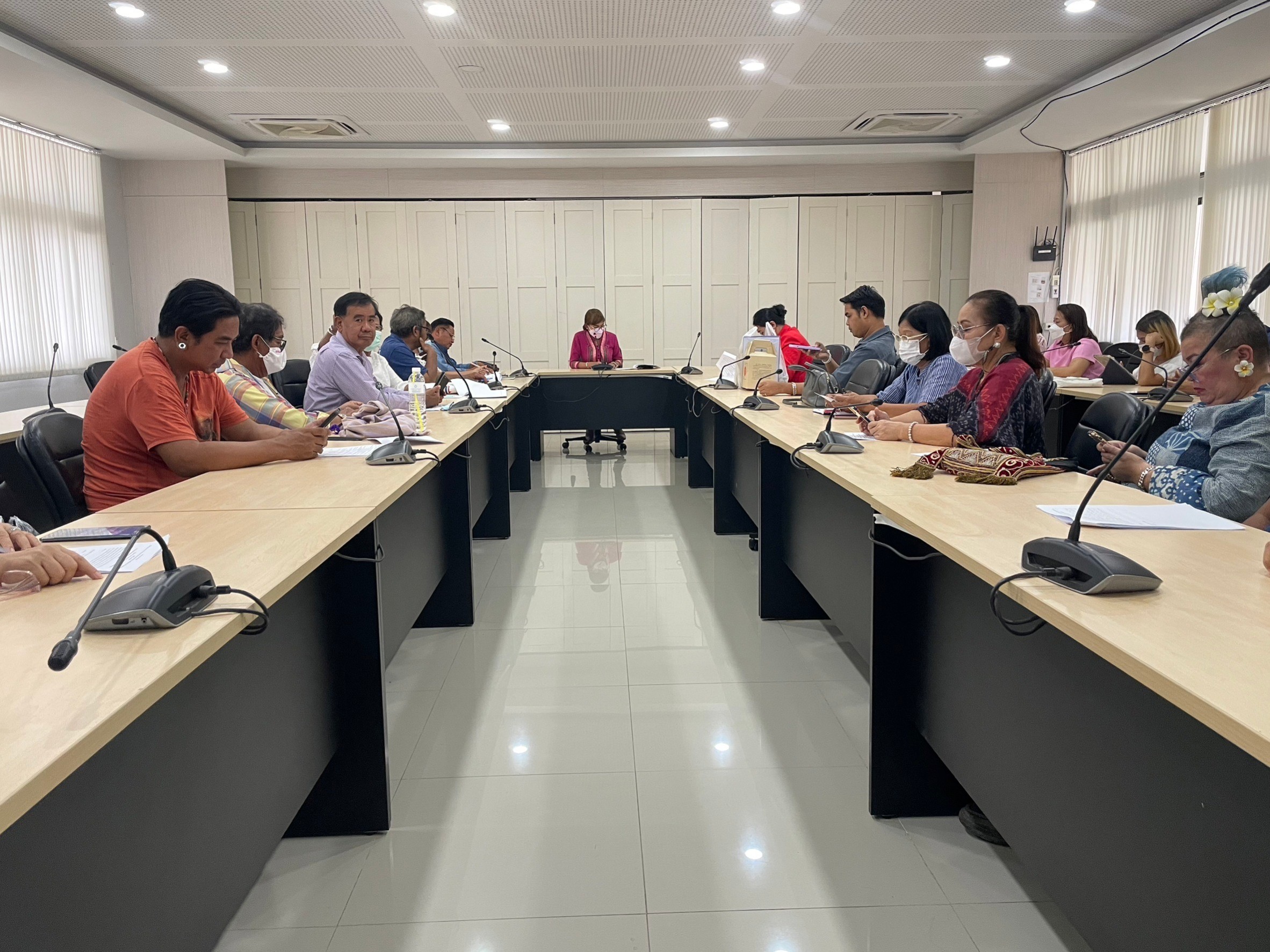 พช.อยุธยา พลักดัน ผู้ประกอบการ OTOP เข้าร่วมจำหน่ายสินค้างาน OTOP ศิลปาชีพฯ