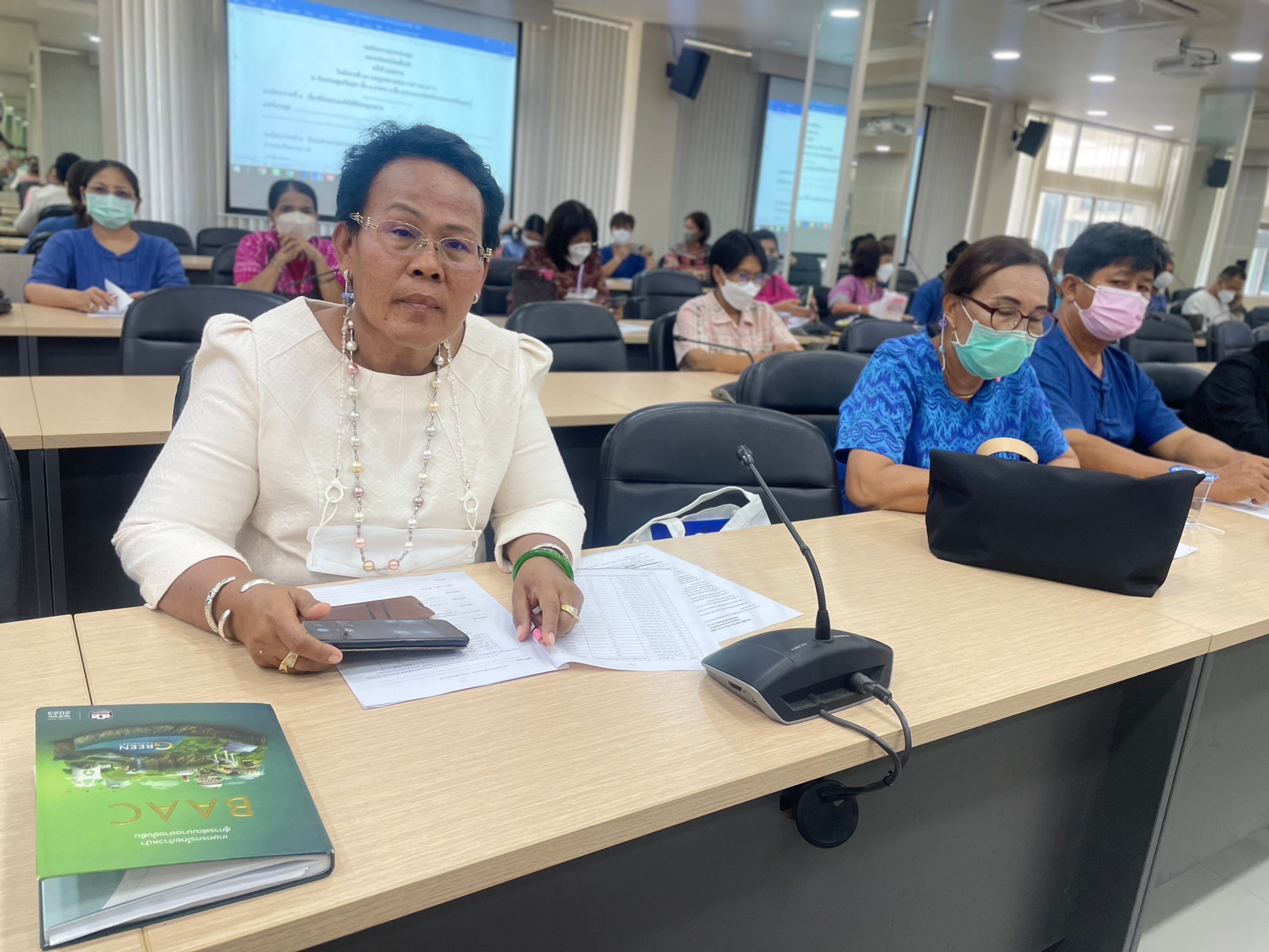 พช.อยุธยา จัด “ตลาดนัดคนไทยยิ้มได้” สนับสนุนผู้ประกอบการ OTOP