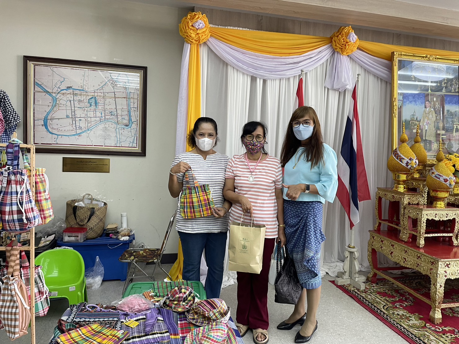 พช.อยุธยา เพิ่มช่องทางจำหน่ายสินค้า OTOP มุ่งเป้าเพิ่มรายได้ 10%