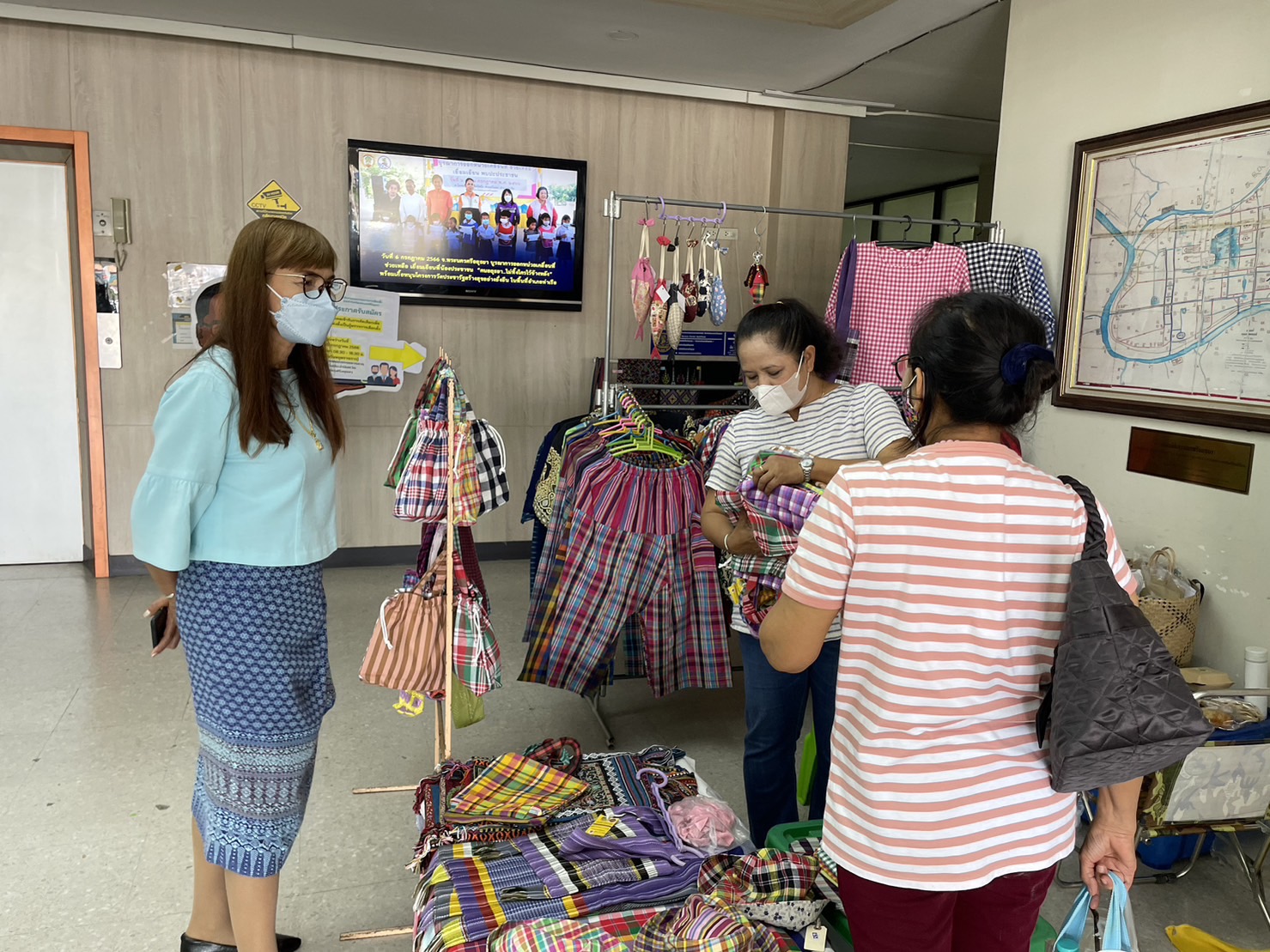 พช.อยุธยา เพิ่มช่องทางจำหน่ายสินค้า OTOP มุ่งเป้าเพิ่มรายได้ 10%