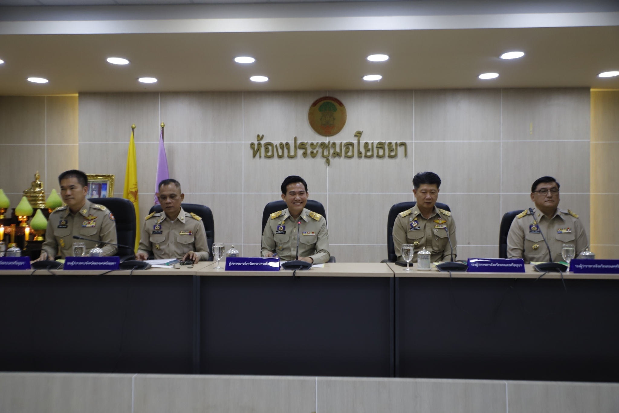 ผู้ว่าราชการจังหวัดพระนครศรีอยุธยา เป็นประธานการประชุมคณะกรมการจังหวัด และหัวหน้าส่วนราชการ เน้นอำเภอที่มีแนวโน้มการระบาดของไข้เลือดออก เร่งประชุมวางแผนระงับยับยั้ง พร้อมรณรงค์ป้องกันและควบคุมโรคยึดหลัก 3 3 1 5 6 ร 3 เก็บ 3 ป้อง