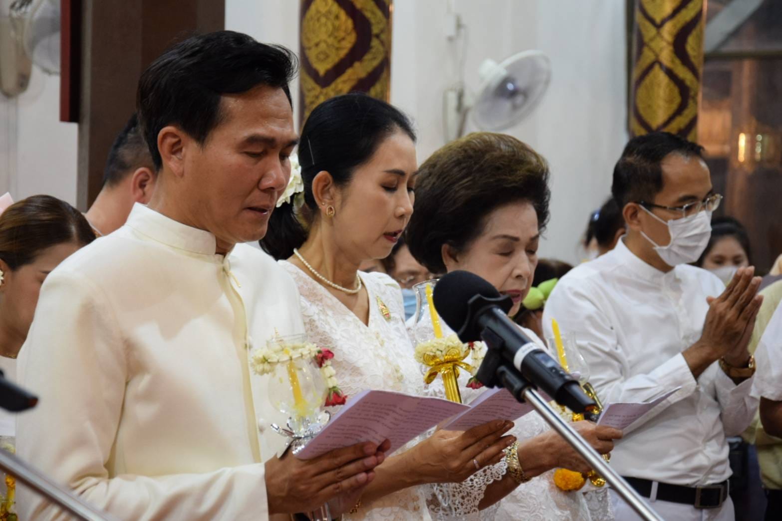 คณะสงฆ์อยุธยา นำข้าราชการ พ่อค้า ประชาชน จัดกิจกรรมและประกอบพิธีเวียนเทียน