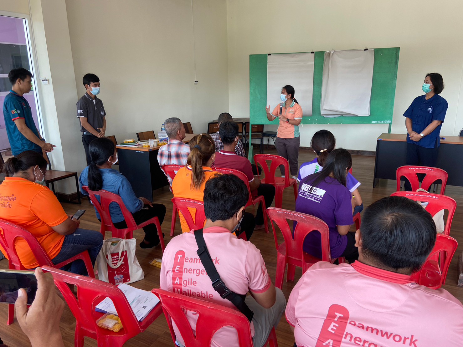 พช.อยุธยา สนับสนุนศูนย์วิจัยข้าวพระนครศรีอยุธยา มุ่งพัฒนาอาชีพอย่างยั่งยืน