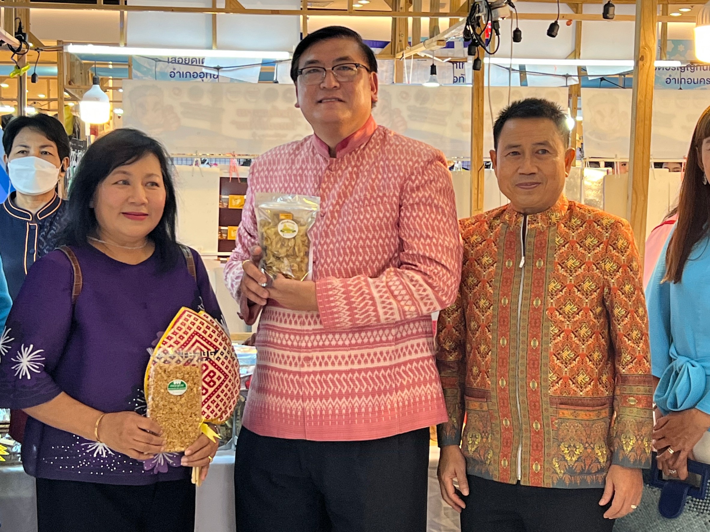 เปิดแล้วอย่างเป็นทางการ OTOP อยุธยา สู่ เซ็นทรัลระยอง