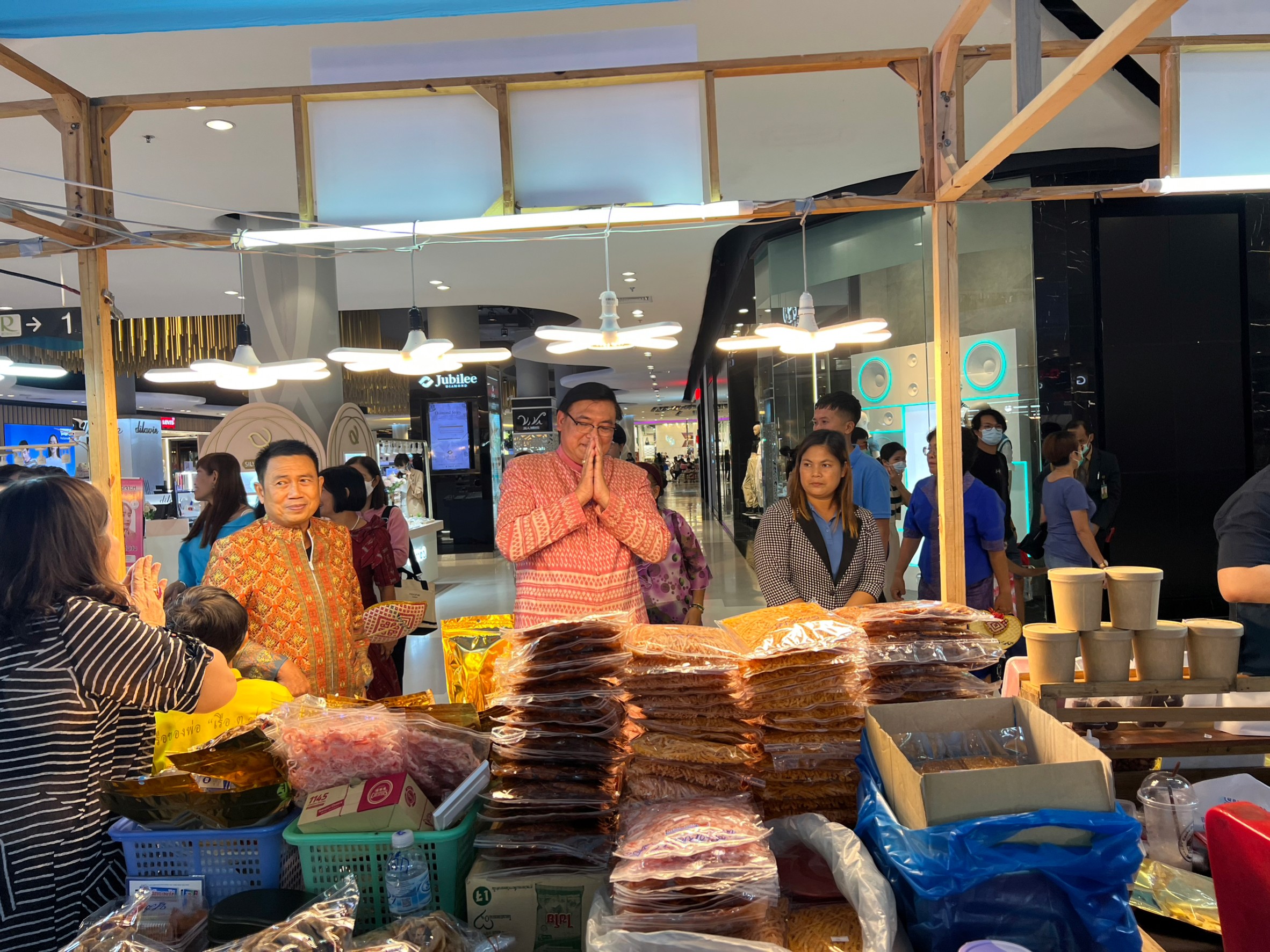 เปิดแล้วอย่างเป็นทางการ OTOP อยุธยา สู่ เซ็นทรัลระยอง