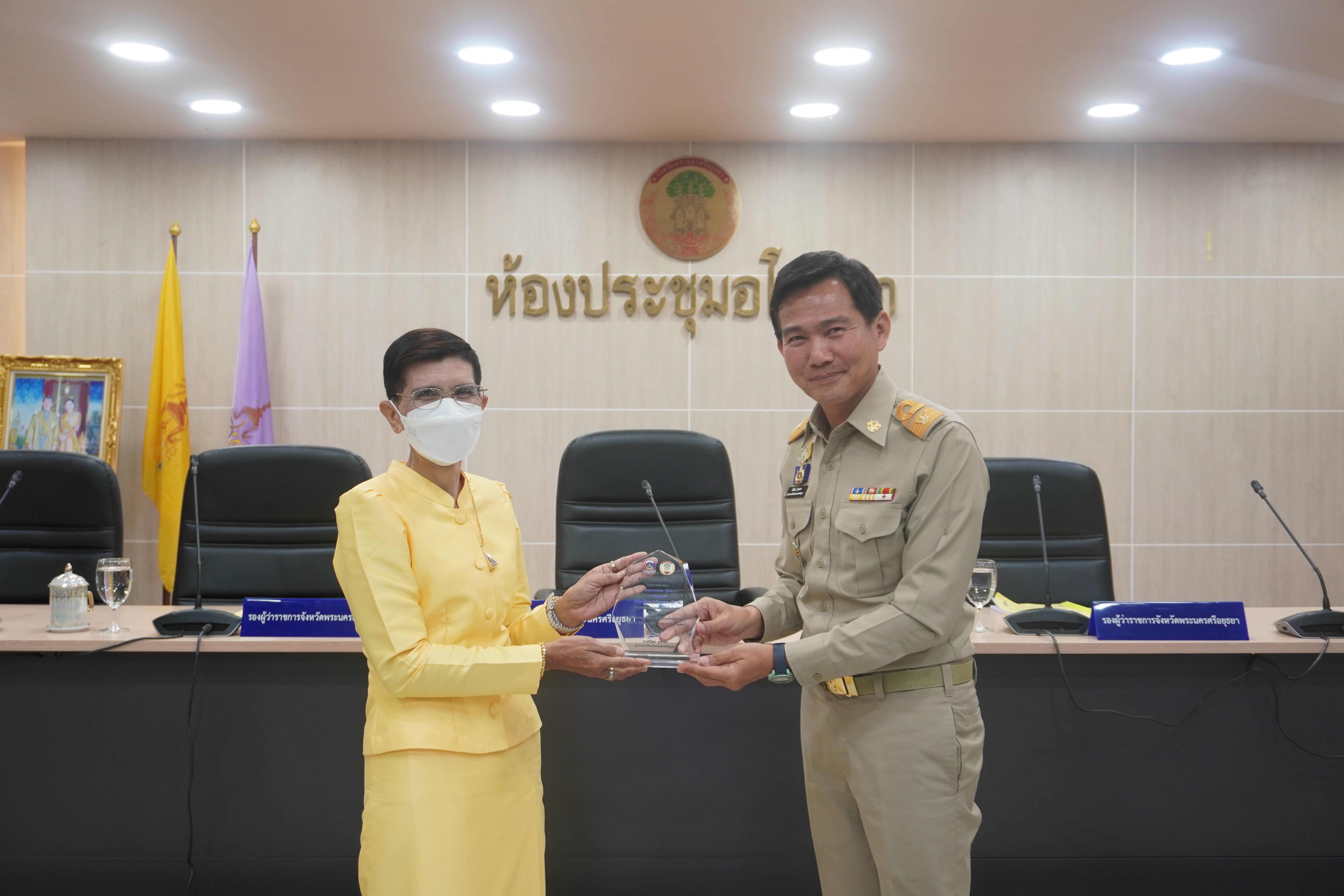 ผู้ว่าราชการจังหวัดฯ มอบรางวัลผลการคัดสรรกิจกรรมพัฒนาชุมชนดีเด่นระดับจังหวัด ประจำปี 2566