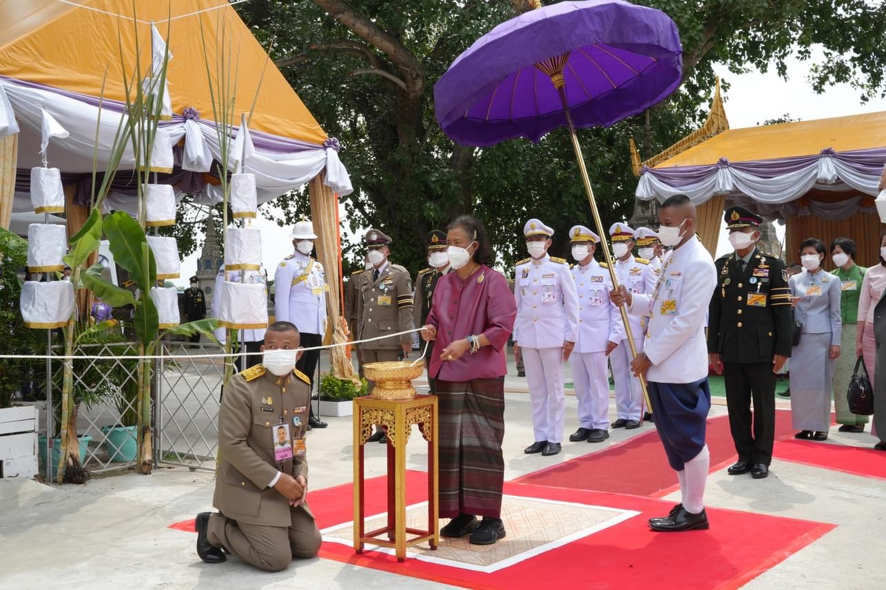 สมเด็จพระกนิษฐาธิราชเจ้า กรมสมเด็จพระเทพรัตนราชสุดาฯ สยามบรมราชกุมารี เสด็จพระราชดำเนินทรงประกอบพิธียกช่อฟ้าพระอุโบสถ และทรงเททองหล่อพระพุทธธรรมมิ่งมงคลรัตนโกฏิราช จำลอง ณ วัดโปรดสัตว์ จังหวัดพระนครศรีอยุธยา