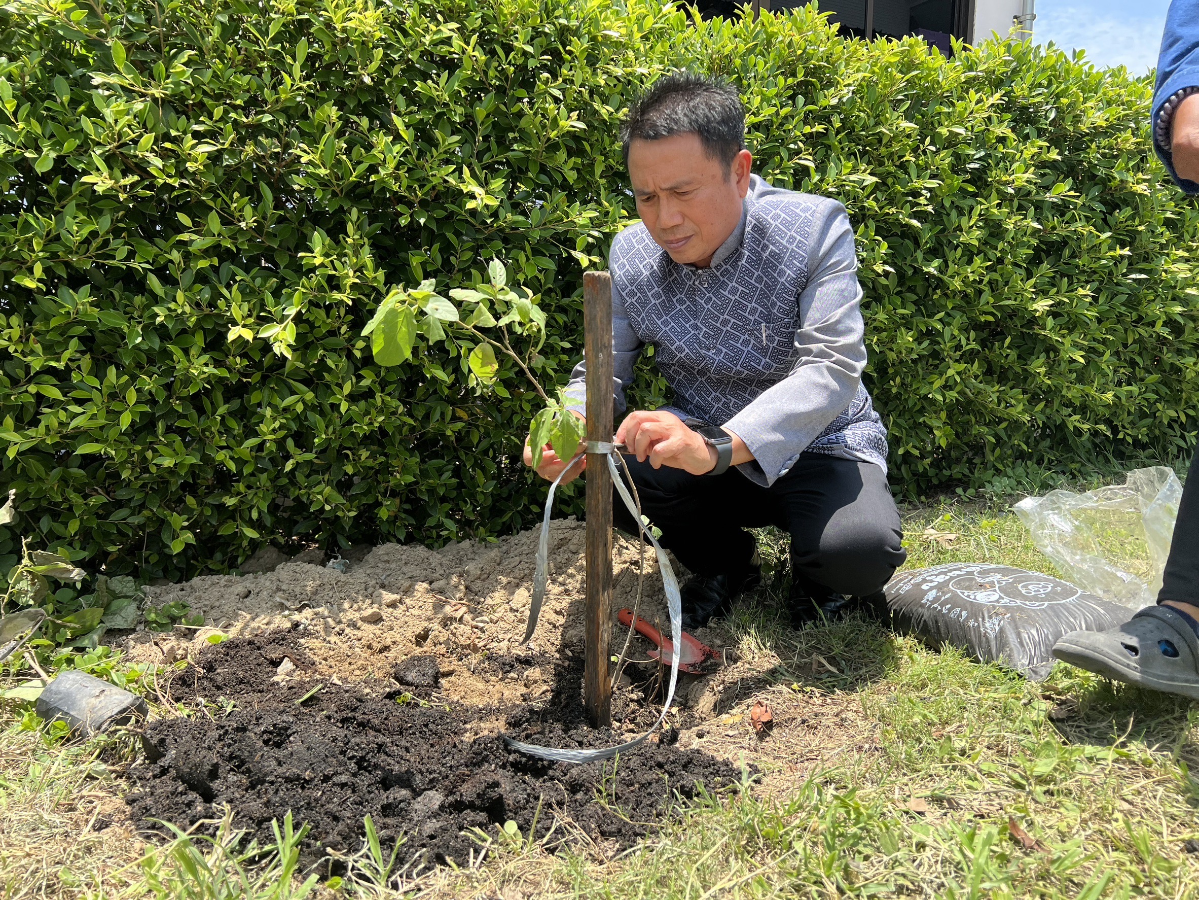พัฒนาชุมชนอยุธยา จับมือศูนย์พัฒนาเด็กเล็กอบต.พระยาบันลือ “แต่งไทย ปลูกผัก ปลูกรัก กับ พช.”