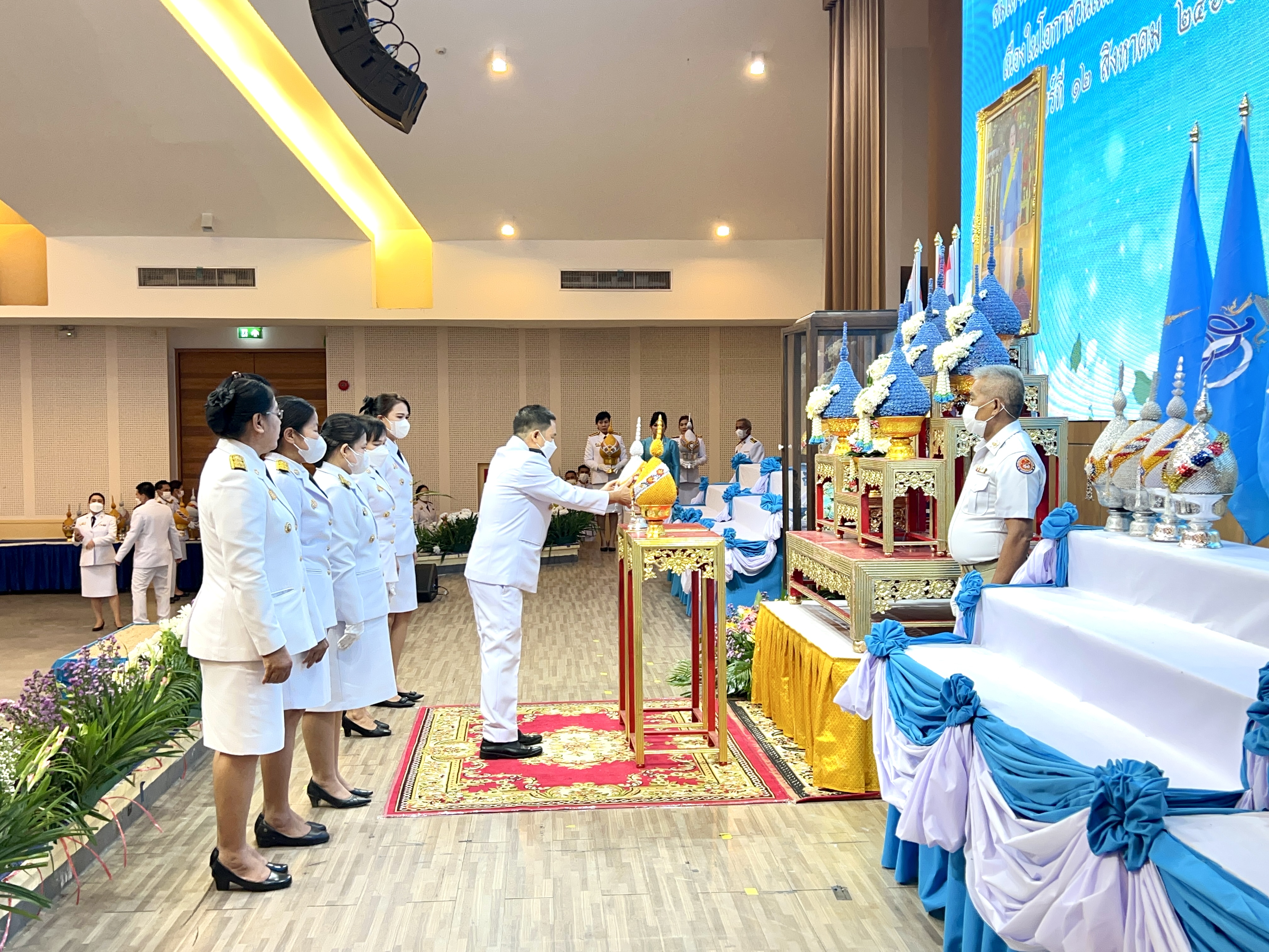 จังหวัดพระนครศรีอยุธยา จัดพิธีถวายเครื่องราชสักการะและวางพานพุ่ม และพิธีจุดเทียนชัยถวายพระพรชัยมงคล เพื่อเฉลิมพระเกียรติสมเด็จพระนางเจ้าสิริกิติ์ พระบรมราชินีนาถ พระบรมราชชนนีพันปีหลวง เนื่องในโอกาสเฉลิมพระชนมพรรษา 91 พรรษา 12 สิงหาคม 2566