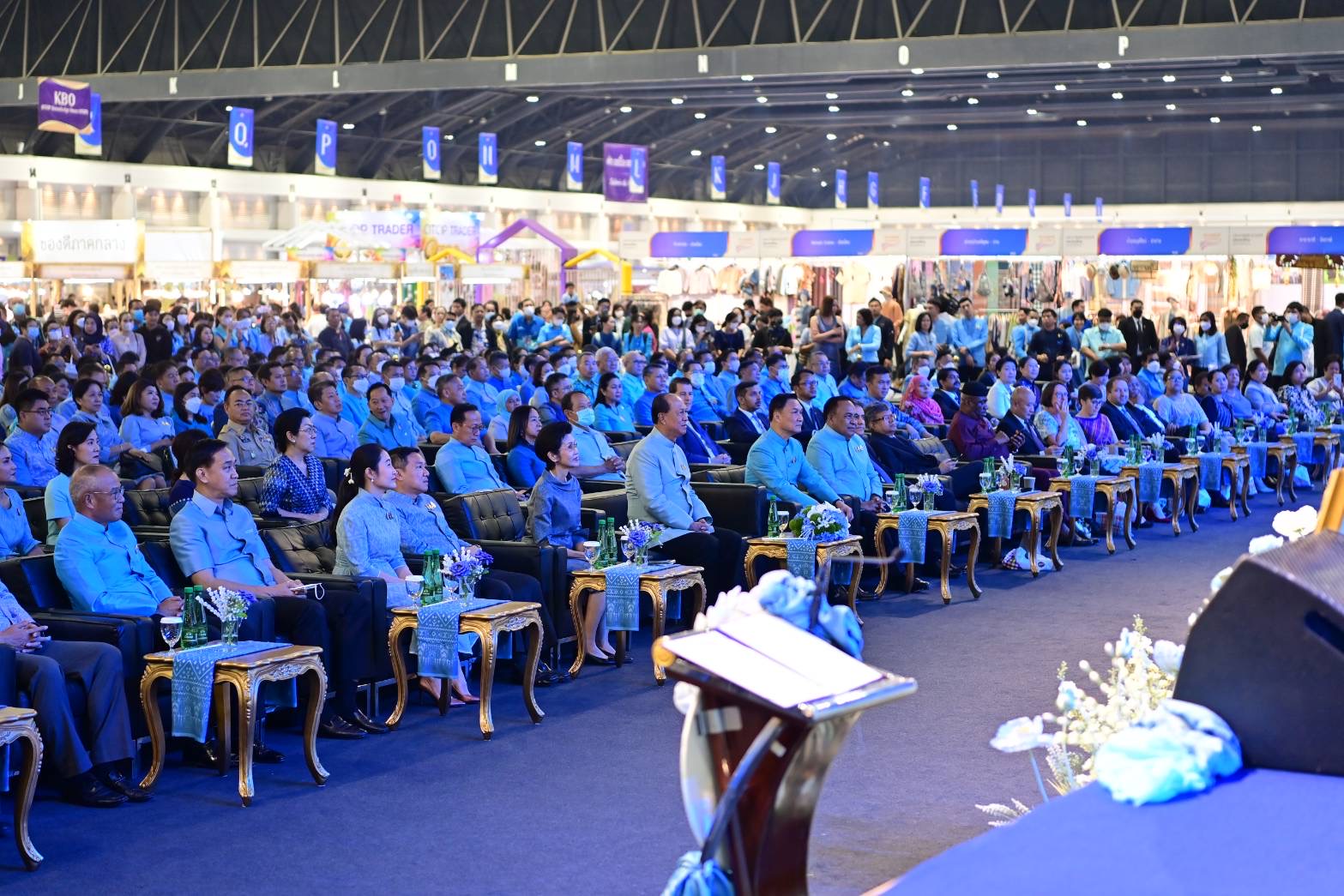 กรมการพัฒนาชุมชน ร่วม พช.อยุธยา เปิดงานศิลปาชีพ ประทีปไทย OTOP หลอมดวงใจ ด้วยพระบารมี “ผ้าทอไทย สายใยแห่งพระเมตตา สร้างอาชีพปวงประชา อย่างยั่งยืน”