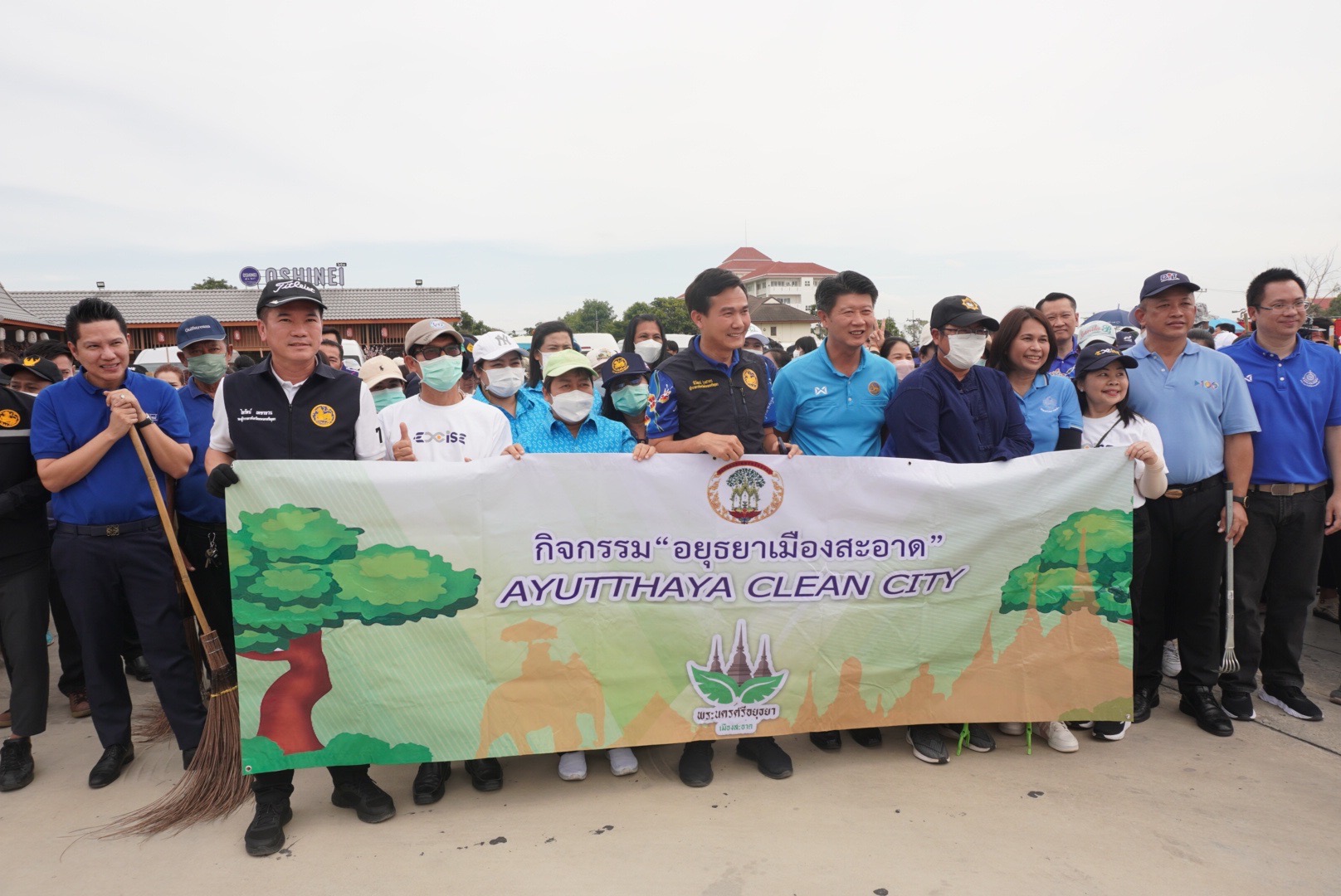 พช.อยุธยา ขานรับ ผู้ว่าฯ ร่วมกิจกรรม “อยุธยาเมืองสะอาด” ปรับสภาพภูมิทัศน์และเก็บขยะบริเวณถนนซีกุน รวมพลังสร้างภาพลักษณ์ที่สวยงามพร้อมต้อนรับนักท่องเที่ยวผู้มาเยือนจังหวัดพระนครศรีอยุธยา