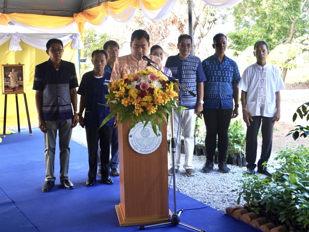 จังหวัดพระนครศรีอยุธยา จับมืออำเภอผักไห่ และ 7 ภาคีเครือข่าย ร่วมปลูกต้นไม้ตามโครงการ “1 คน 1 ต้น เพื่อคนอยุธยา” เร่งเพิ่มพื้นที่สีเขียว ลดคาร์บอน เพื่อช่วยลดโลกร้อน พร้อมขับเคลื่อนบทบาทการเกื้อหนุนระหว่างวัดและชุมชน