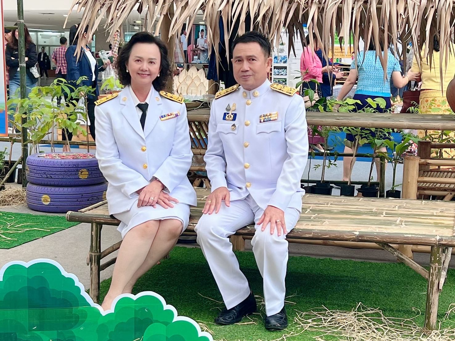 พช.อยุธยา ตบเท้าเข้ารับรางวัลเชิดชูเกียรติข้าราชการ ในงานวันพัฒนาชุมชน ปี 2566