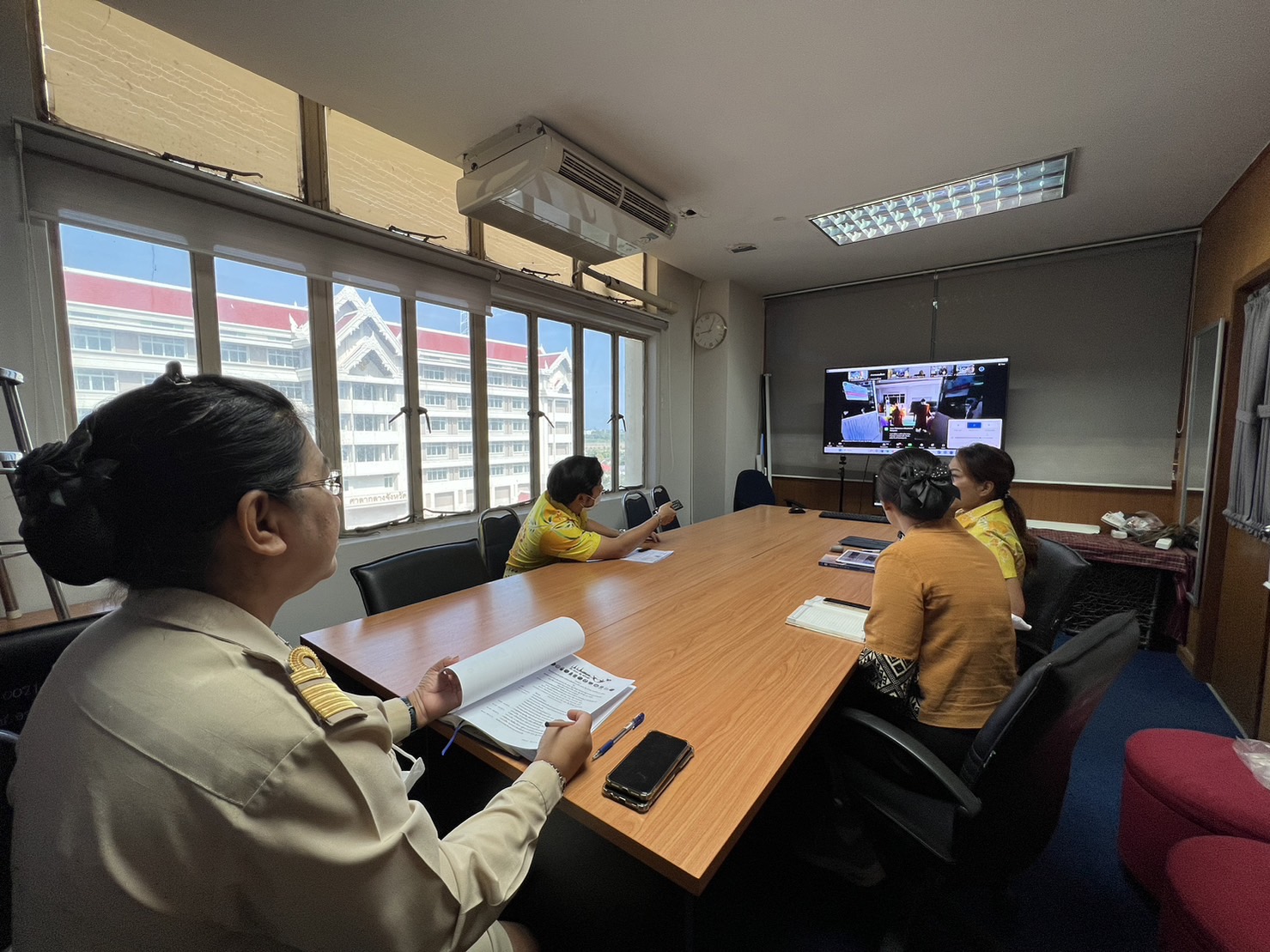 พช.พระนครศรีอยุธยา ขาลรับการประชุมเชิงปฏิบัติการเพื่อขับเคลื่อนโครงการวัด ประชา รัฐ สร้างสุข ประจำปี พ.ศ.2566