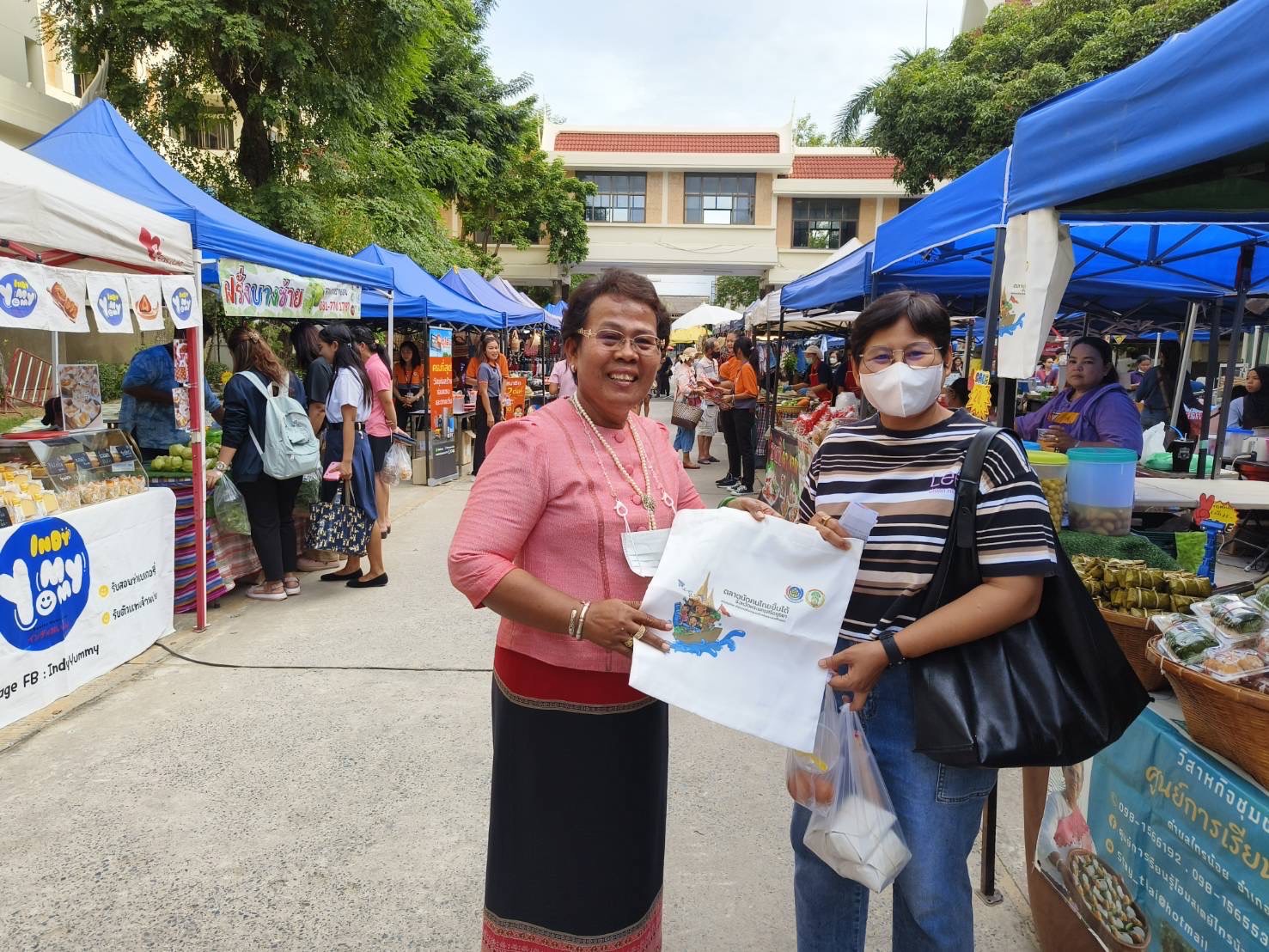 พช.อยุธยา กระตุ้นเศรษฐกิจ สร้างรายได้ให้ชุมชน