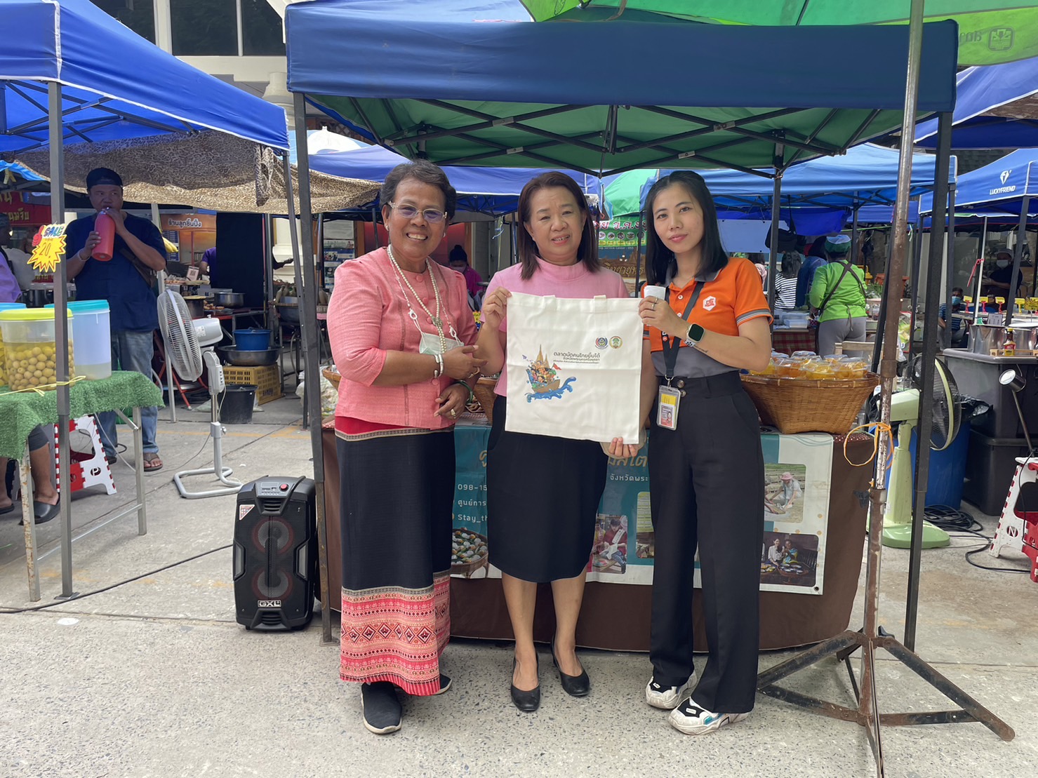 พช.อยุธยา กระตุ้นเศรษฐกิจ สร้างรายได้ให้ชุมชน