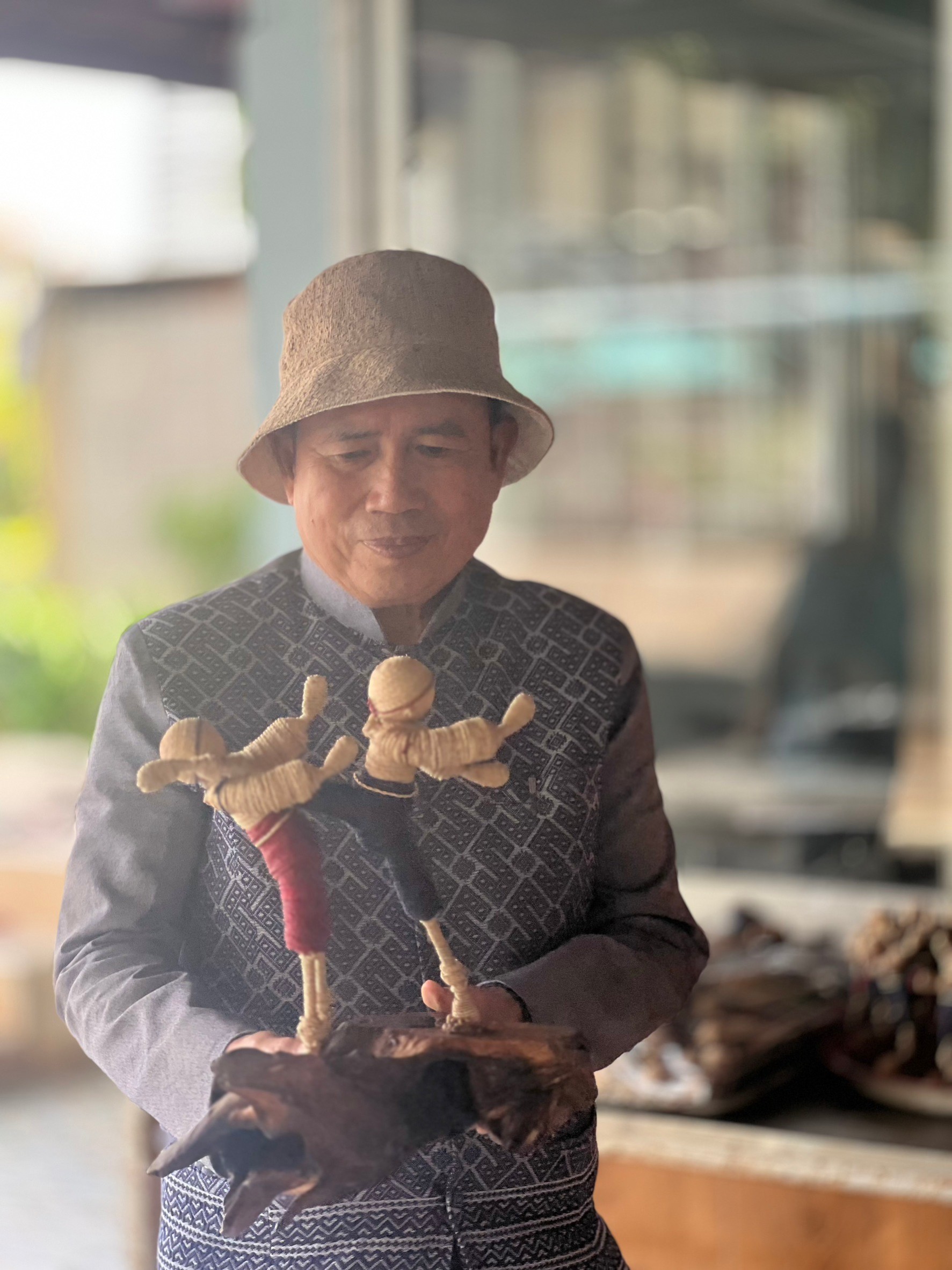 🔹พช.พระนครศรีอยุธยา  พัฒนาการจังหวัด เสริมแกร่ง กลุ่มวิสาหกิจชุมชนบ้านผักตบชวาไม้ “สวะริมน้ำ สู่งานศิลป์ระดับสากล”