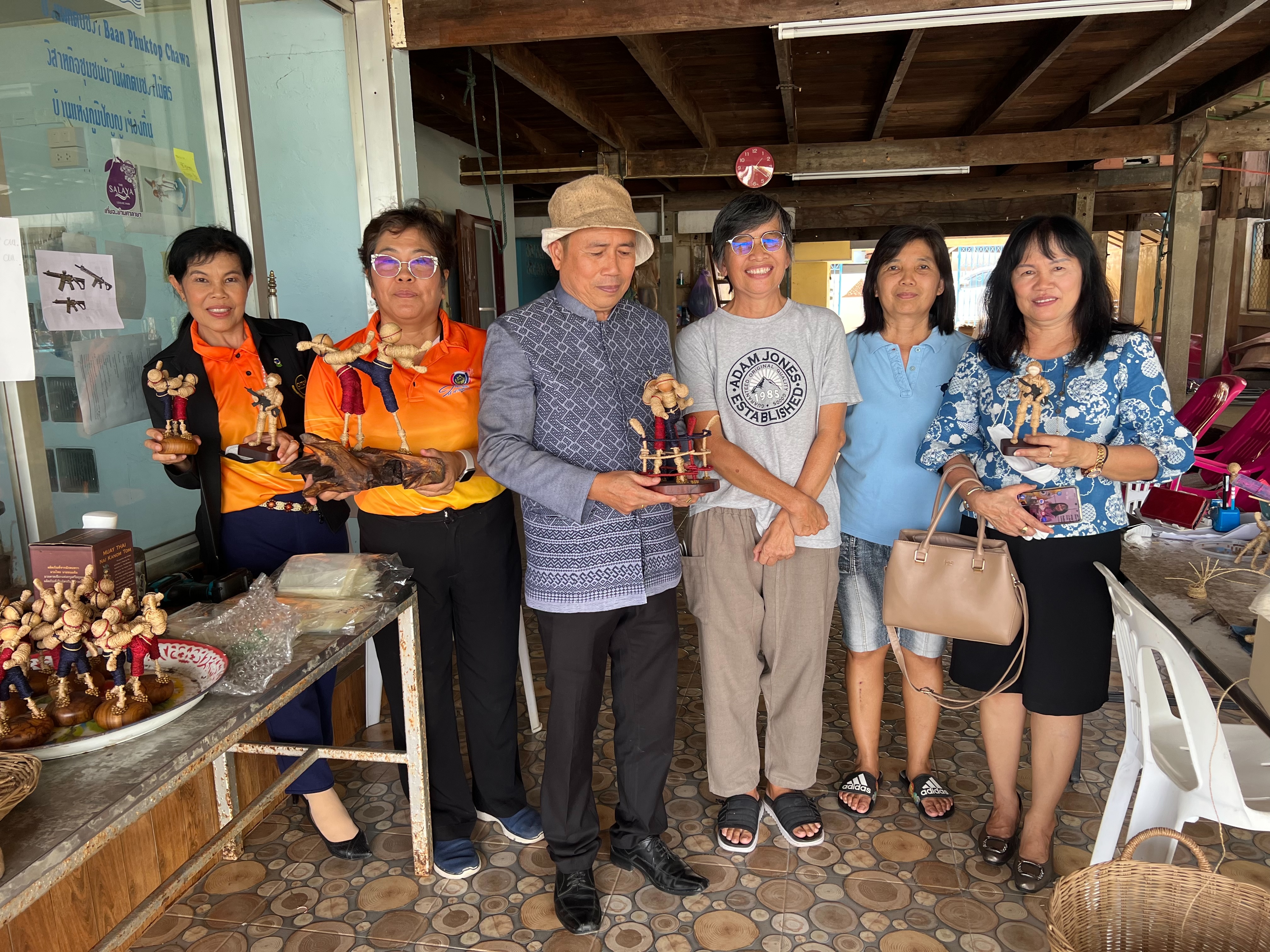 🔹พช.พระนครศรีอยุธยา  พัฒนาการจังหวัด เสริมแกร่ง กลุ่มวิสาหกิจชุมชนบ้านผักตบชวาไม้ “สวะริมน้ำ สู่งานศิลป์ระดับสากล”