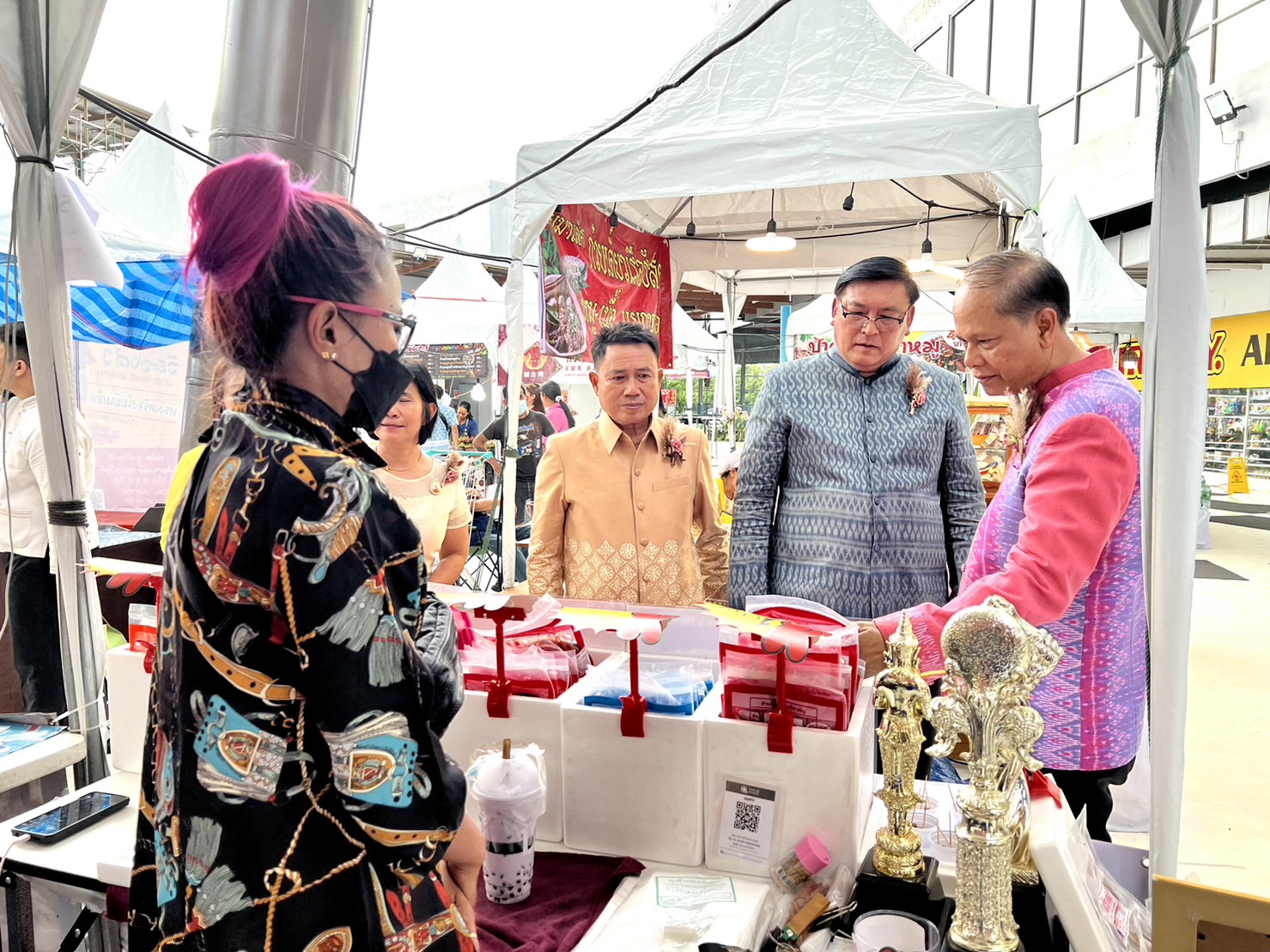 พช.พระนครศรีอยุธยา  ร่วมพิธีเปิดมหกรรมOTOP ปทุมธานีสานสัมพันธ์พระนครศรีอยุธยา