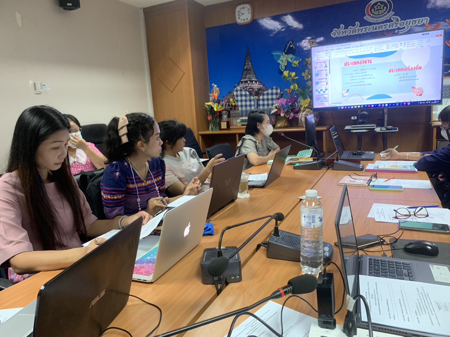 พช.อยุธยา ขาลรับนโยบาย “ภารกิจ 10 ประเด็น” เสริมแกร่ง เจ้าหน้าที่ OTOP