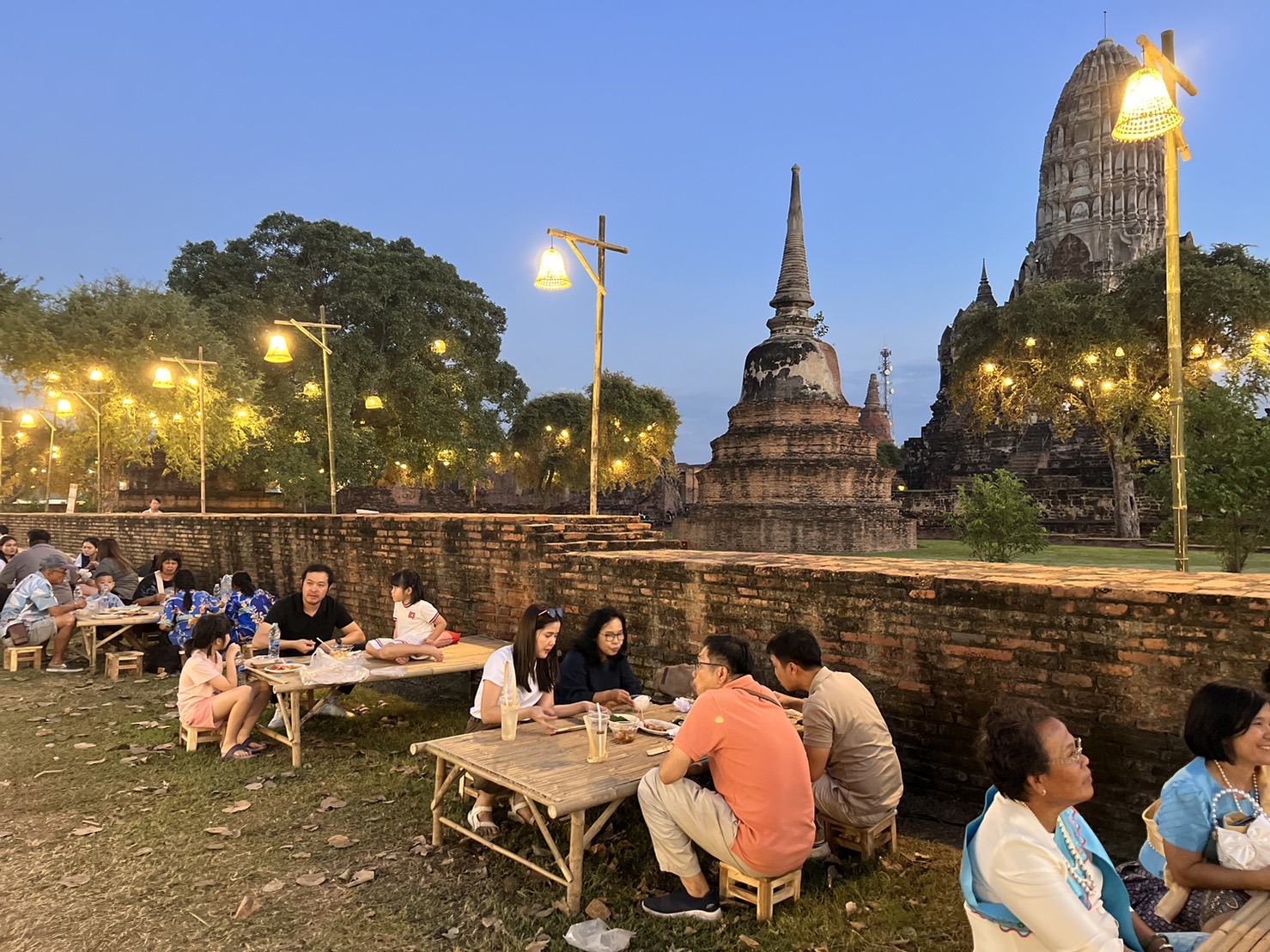 “อยุธยาไนท์มาร์เก็ต” ตลาดย้อนยุคยามค่ำคืน ใจกลางมรดกโลก