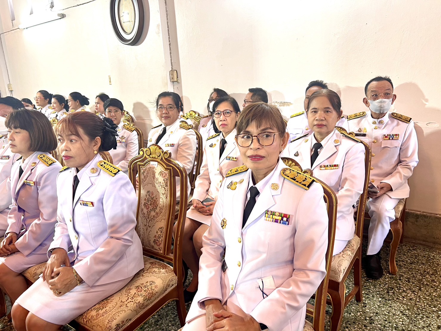 ปลัดกระทรวงมหาดไทย ถวายผ้าพระกฐินพระราชทานวัดหน้าพระเมรุราชิการาม