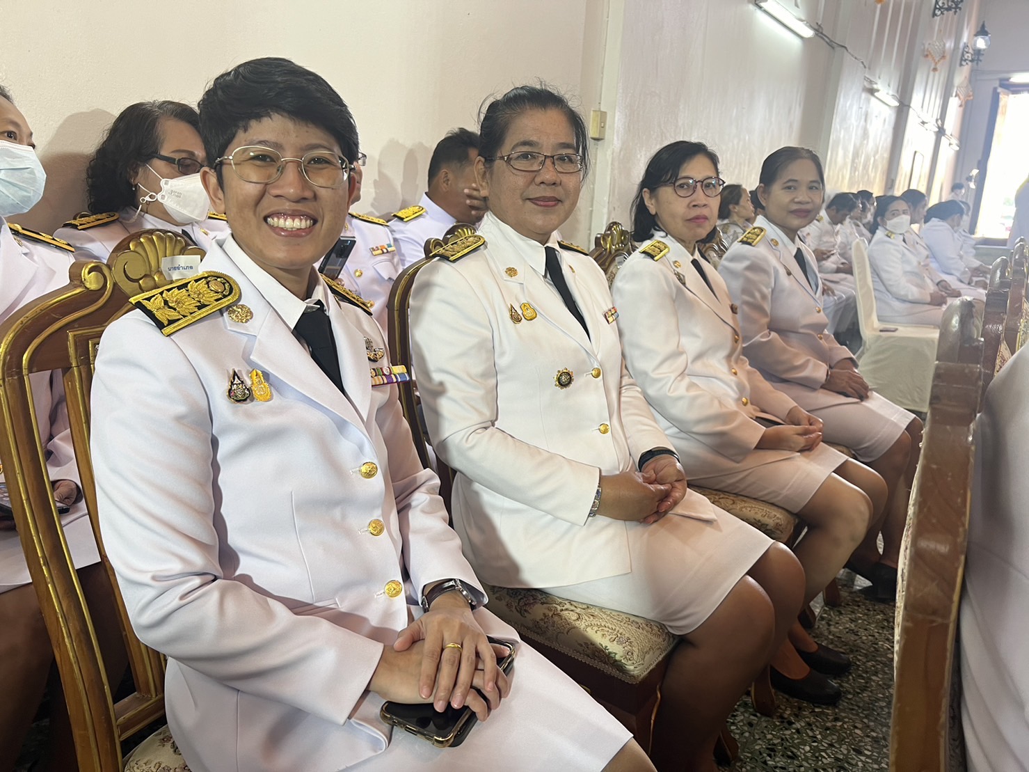 ปลัดกระทรวงมหาดไทย ถวายผ้าพระกฐินพระราชทานวัดหน้าพระเมรุราชิการาม