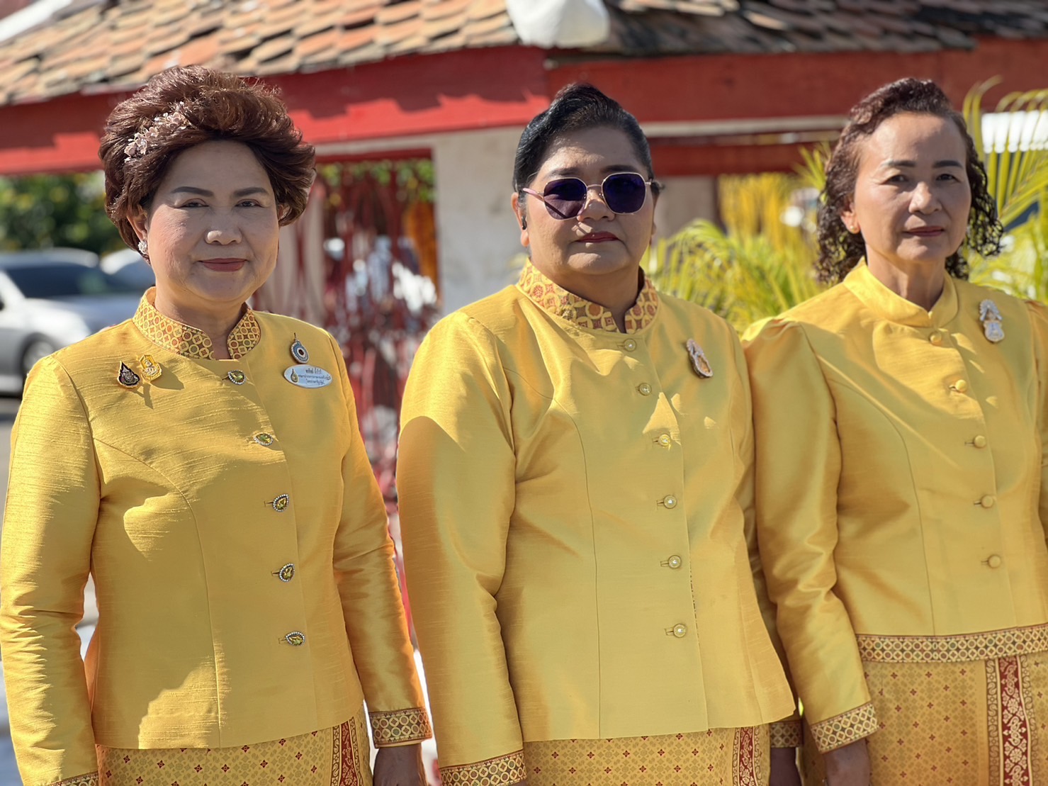 ปลัดกระทรวงมหาดไทย ถวายผ้าพระกฐินพระราชทานวัดหน้าพระเมรุราชิการาม