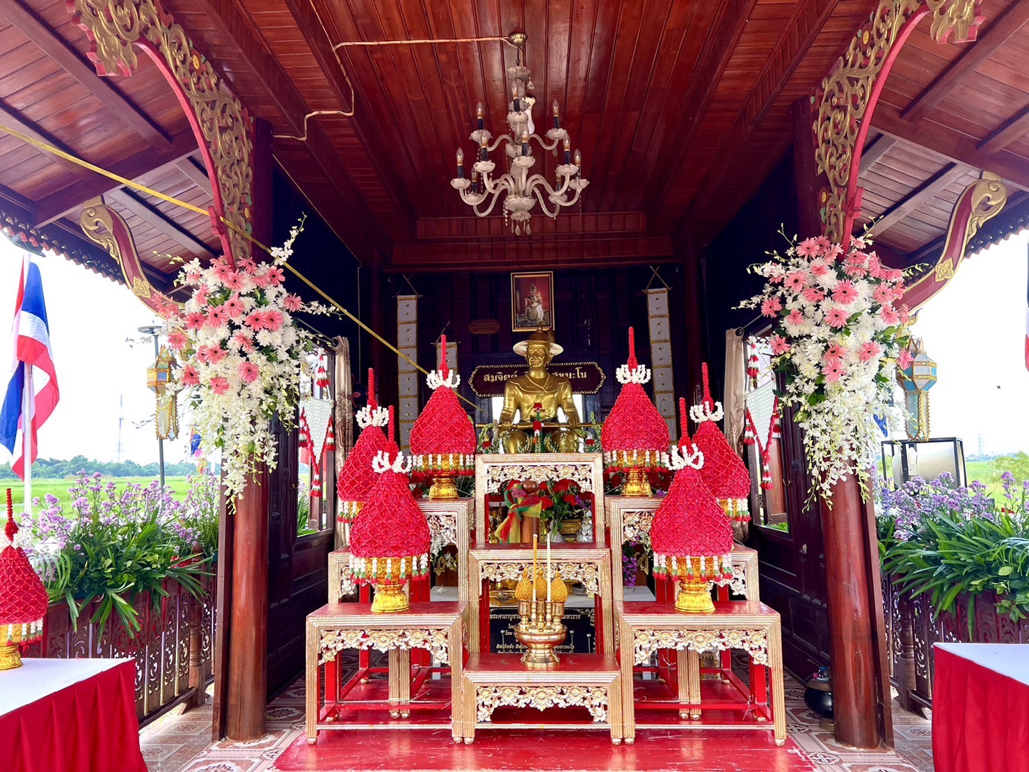 🔹พช.พระนครศรีอยุธยา  พัฒนาการจังหวัดพระนครศรีอยุธยา ร่วมพิธีถวายพานพุ่มราชสักการะการจัดกิจกรรม วันชนะศึกสมเด็จพระเจ้าตากสินมหาราช