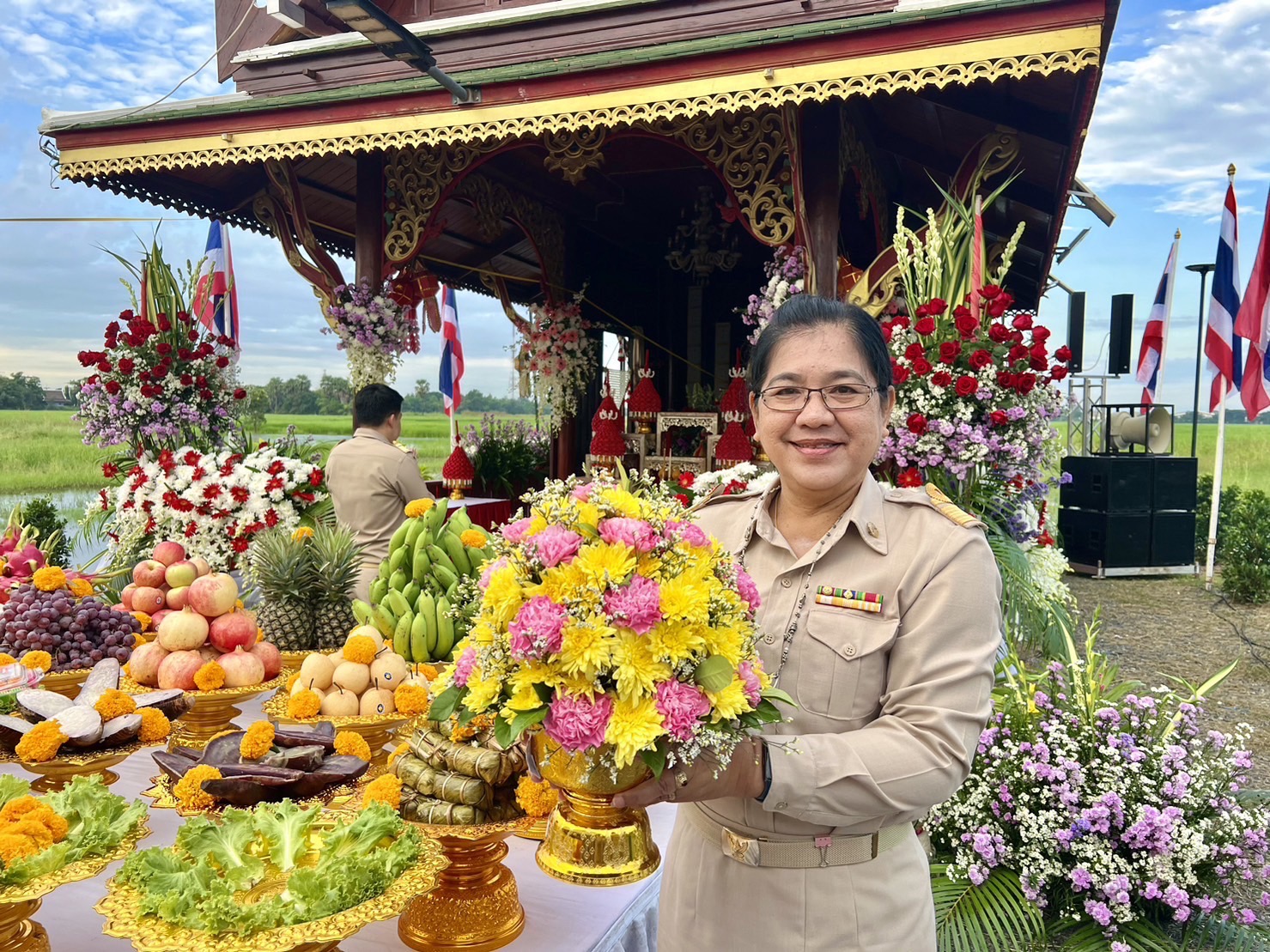 🔹พช.พระนครศรีอยุธยา  พัฒนาการจังหวัดพระนครศรีอยุธยา ร่วมพิธีถวายพานพุ่มราชสักการะการจัดกิจกรรม วันชนะศึกสมเด็จพระเจ้าตากสินมหาราช