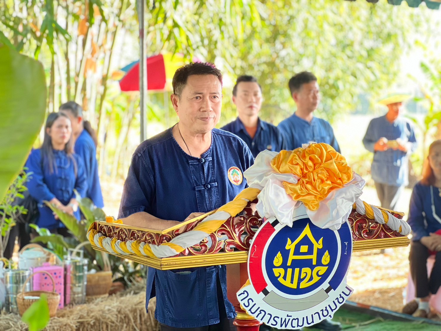 อยุธยา “ทอดผ้าป่าต้นไม้” เนื่องในวันดินโลก