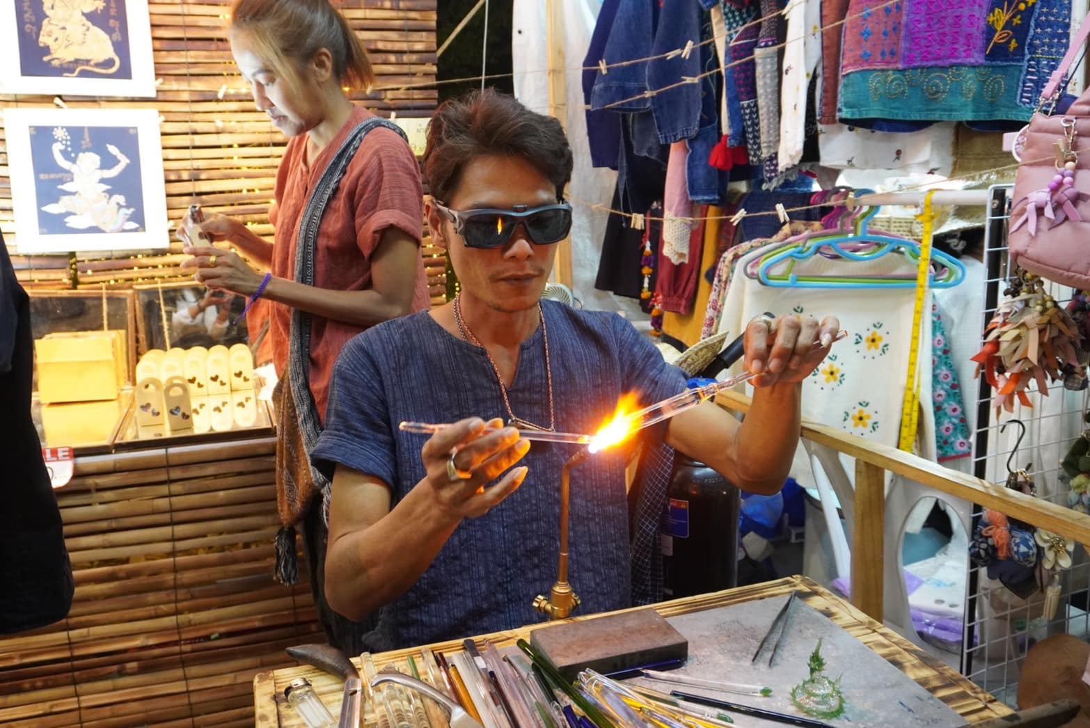 พช.พระนครศรีอยุธยา พช.อยุธยา ส่งเสริม สนับสนุนเศรษฐกิจชุมชน สินค้าชุมชน “ถนนคนเดิน” ในงานยอยศยิ่งฟ้าอยุธยามรดกโลก ประจำปี 2566