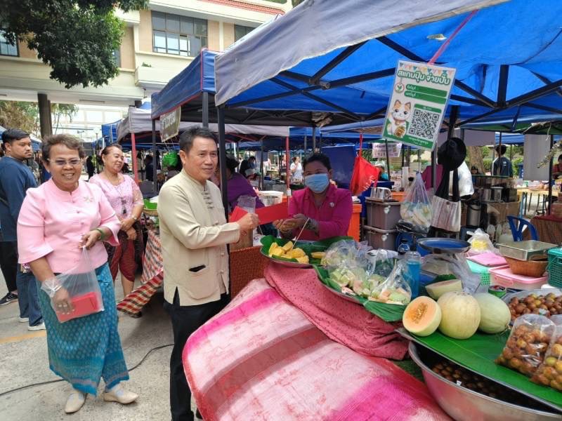 🔹พช.พระนครศรีอยุธยา🔹 พช.กรุงเก่า สนับสนุนตลาดนัดคนไทยยิ้มได้ เพิ่มช่องทางการตลาดผลิตภัณฑ์ชุมชน