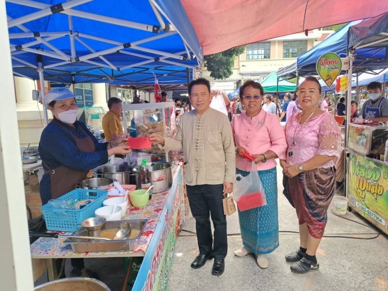 🔹พช.พระนครศรีอยุธยา🔹 พช.กรุงเก่า สนับสนุนตลาดนัดคนไทยยิ้มได้ เพิ่มช่องทางการตลาดผลิตภัณฑ์ชุมชน