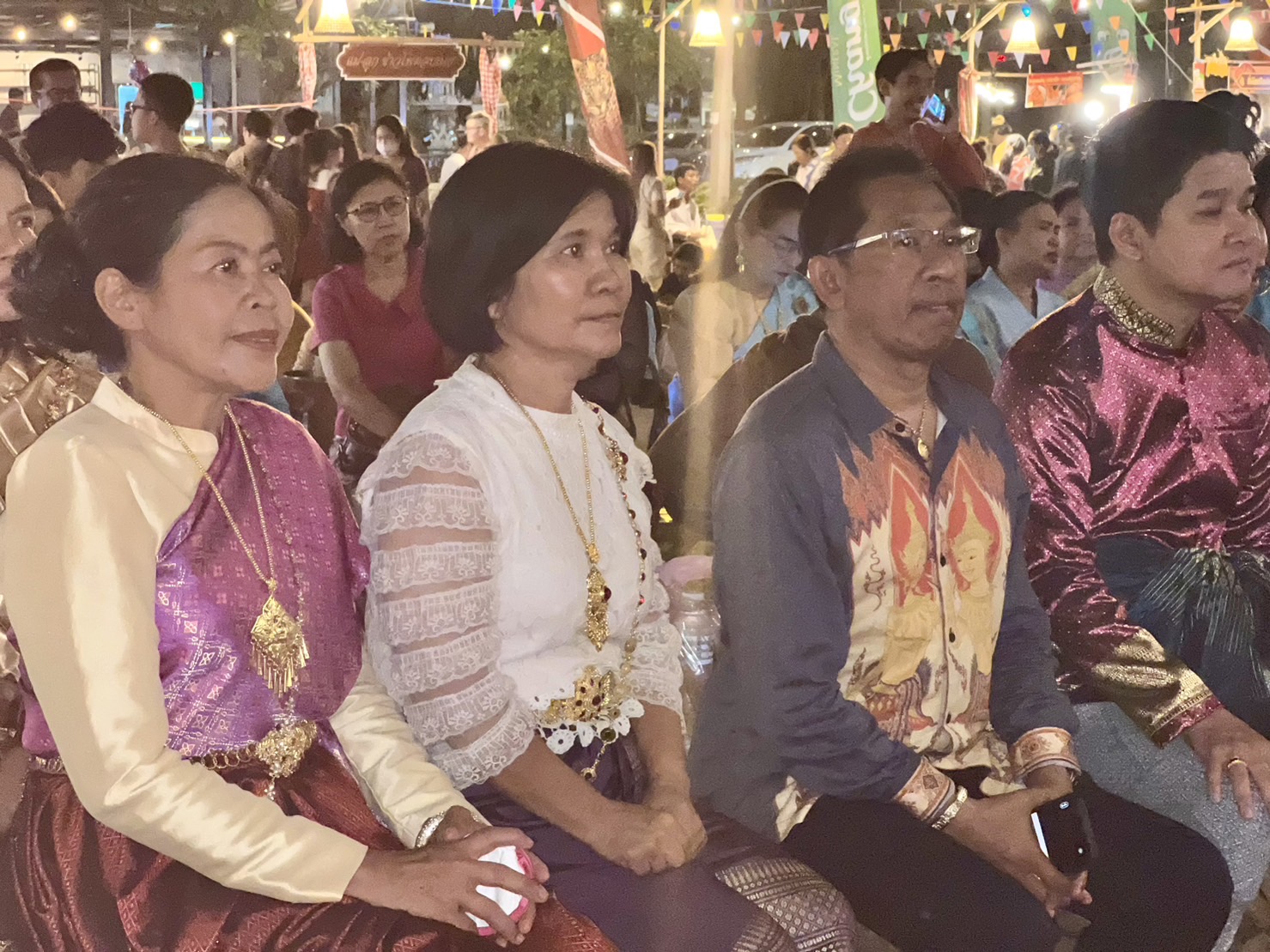 กรมการพัฒนาชุมชน พลักดันเศรษฐกิจฐานราก เปิดตลาด “อยุธยาไนท์มาร์เก็ต”