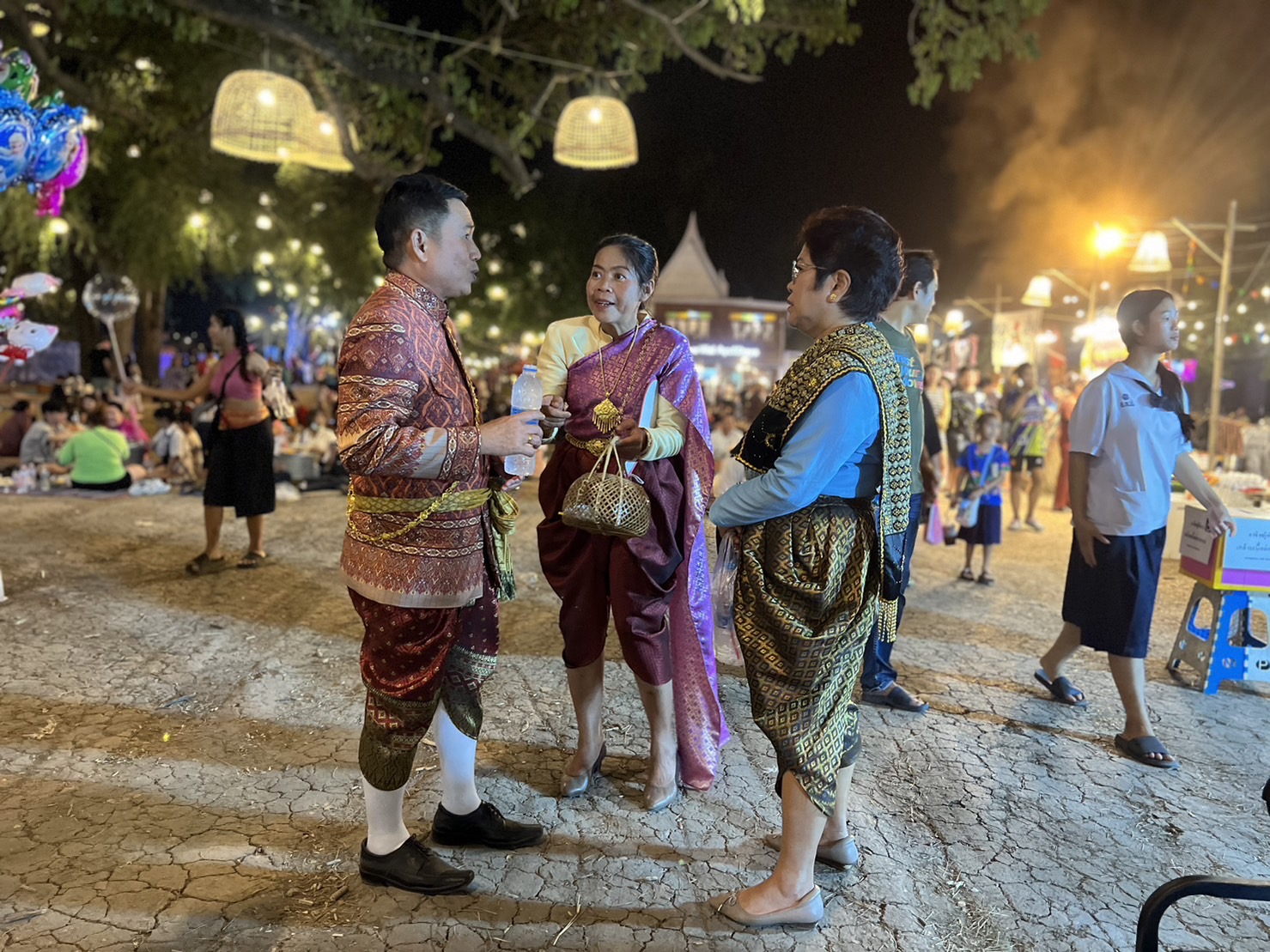 กรมการพัฒนาชุมชน พลักดันเศรษฐกิจฐานราก เปิดตลาด “อยุธยาไนท์มาร์เก็ต”