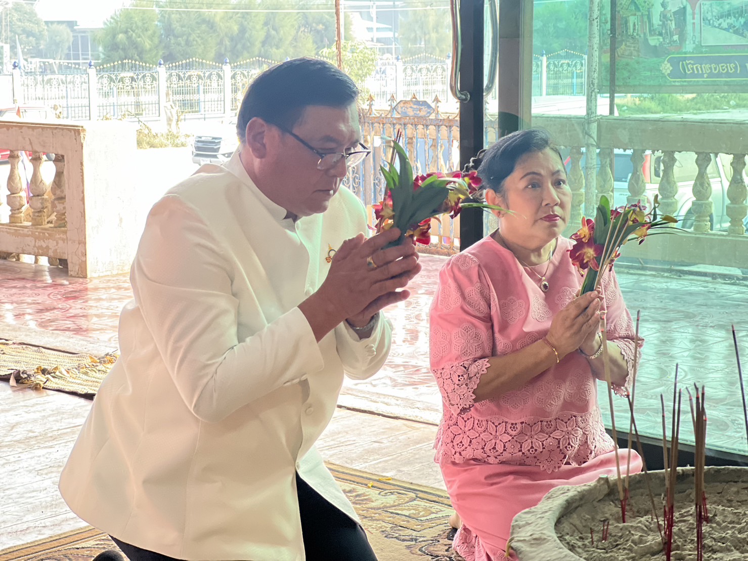 พช.อยุธยา ขับเคลื่อน พช.ใสสะอาด “ผู้ว่าฯ พาทำบุญ”